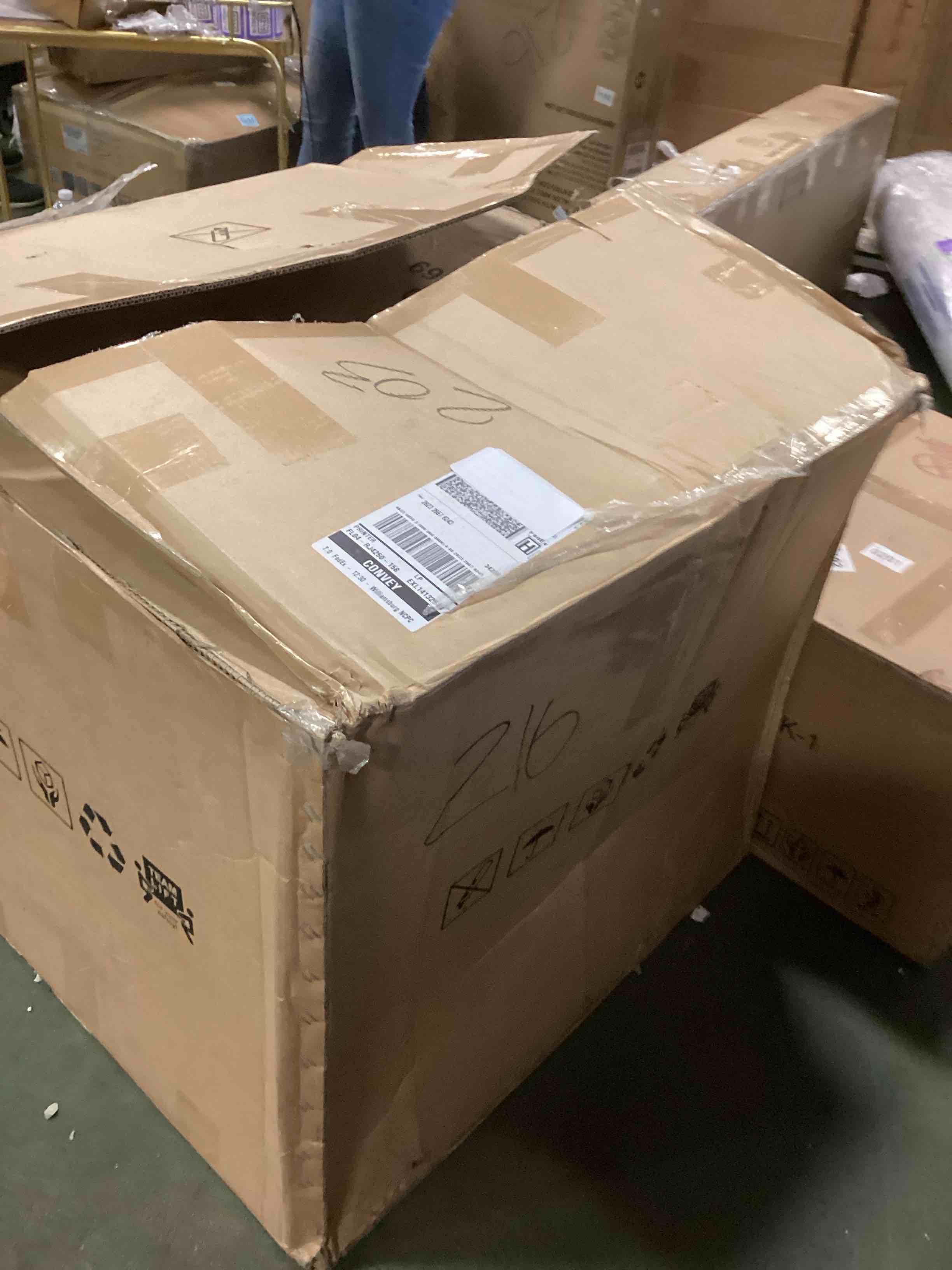 https://s3.amazonaws.com/lotting-images-prod/bidfta/BRN0572585_1735316930106.jpeg