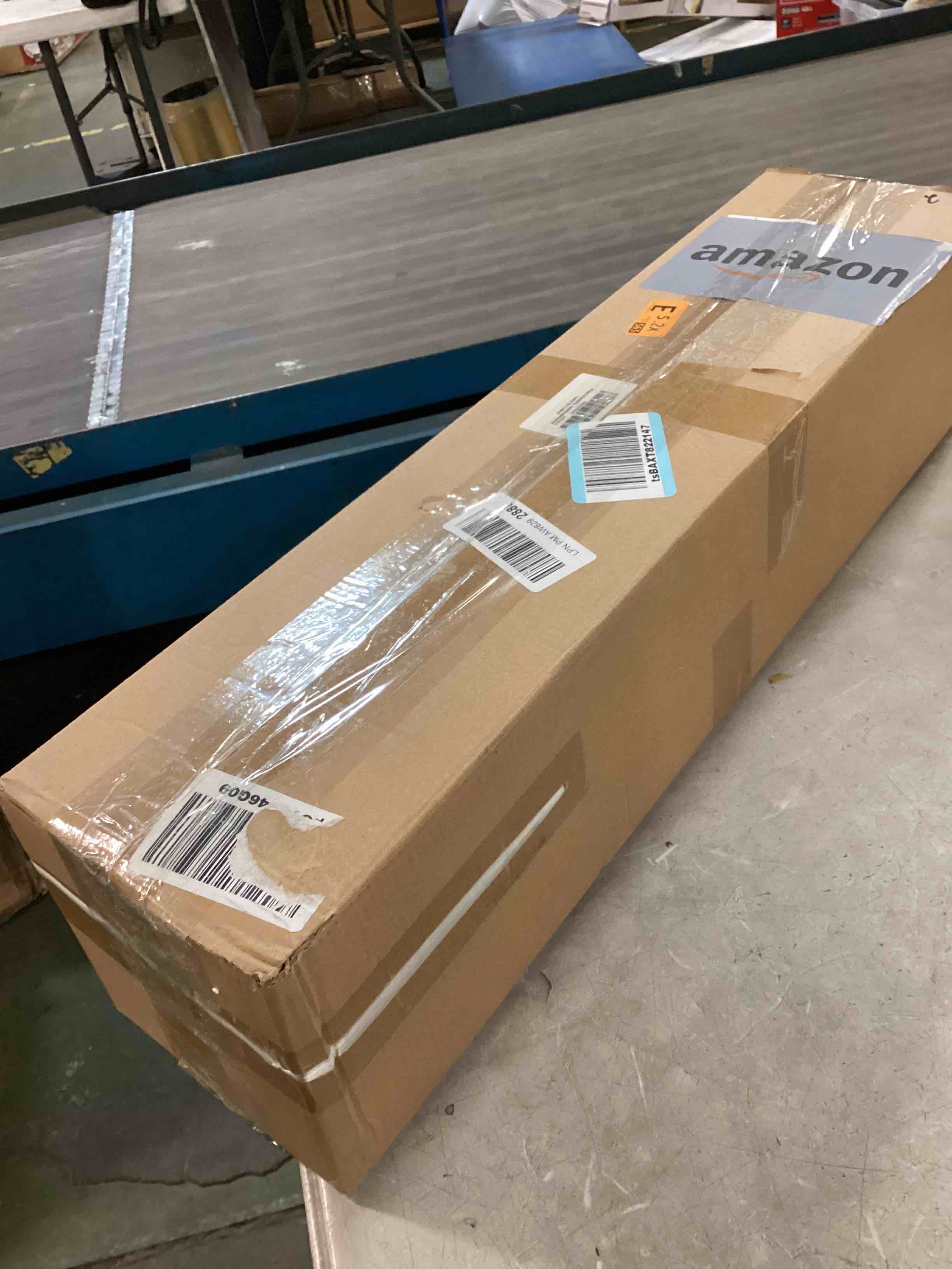 https://s3.amazonaws.com/lotting-images-prod/bidfta/BRN0574355_1732300136943.jpeg