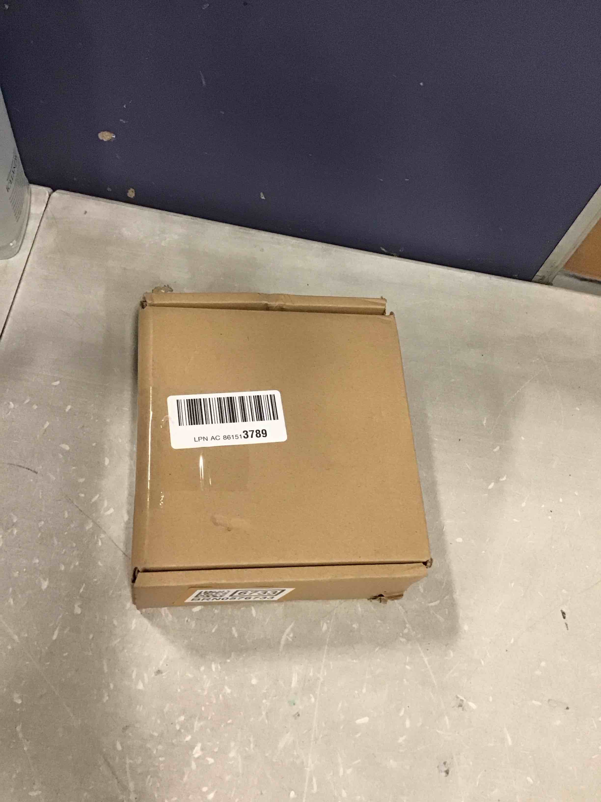 https://s3.amazonaws.com/lotting-images-prod/bidfta/BRN0576733_1731523911639.jpeg