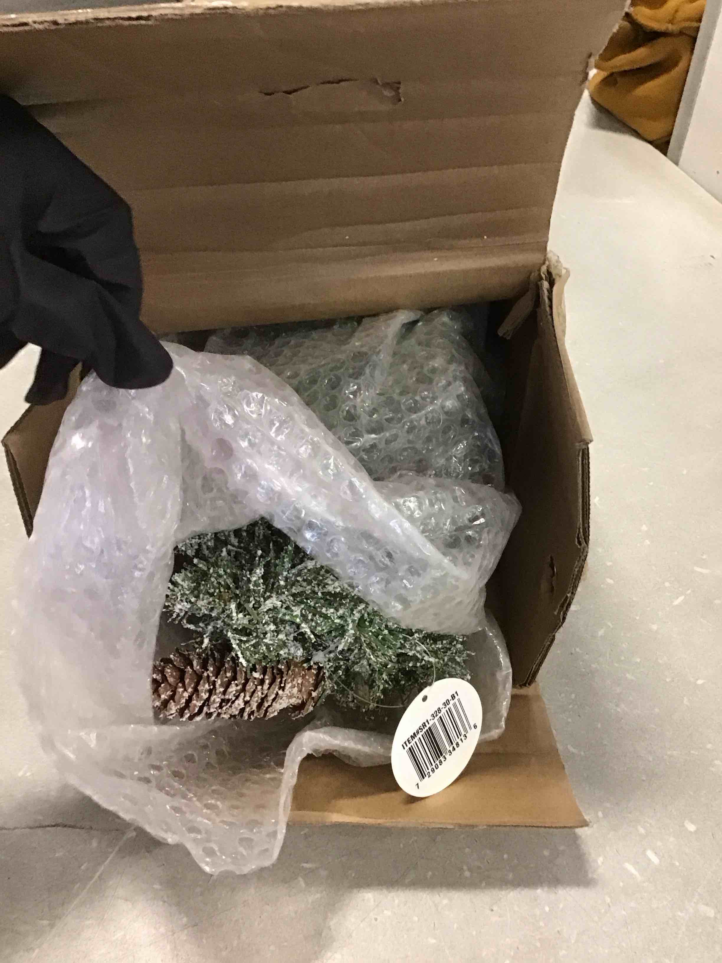 https://s3.amazonaws.com/lotting-images-prod/bidfta/BRN0576905_1731440382844.jpeg
