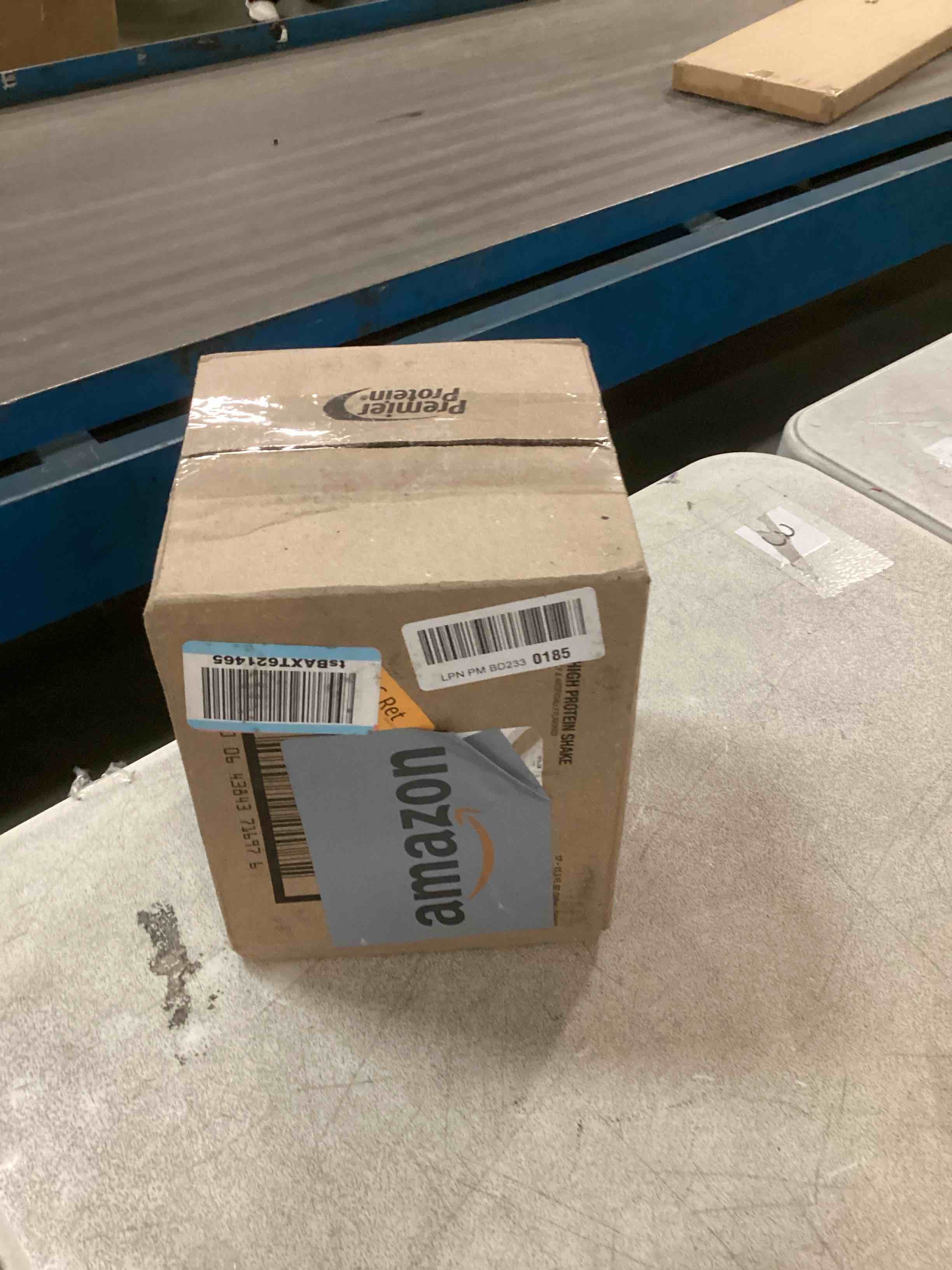 https://s3.amazonaws.com/lotting-images-prod/bidfta/BRN0578459_1730776903148.jpeg