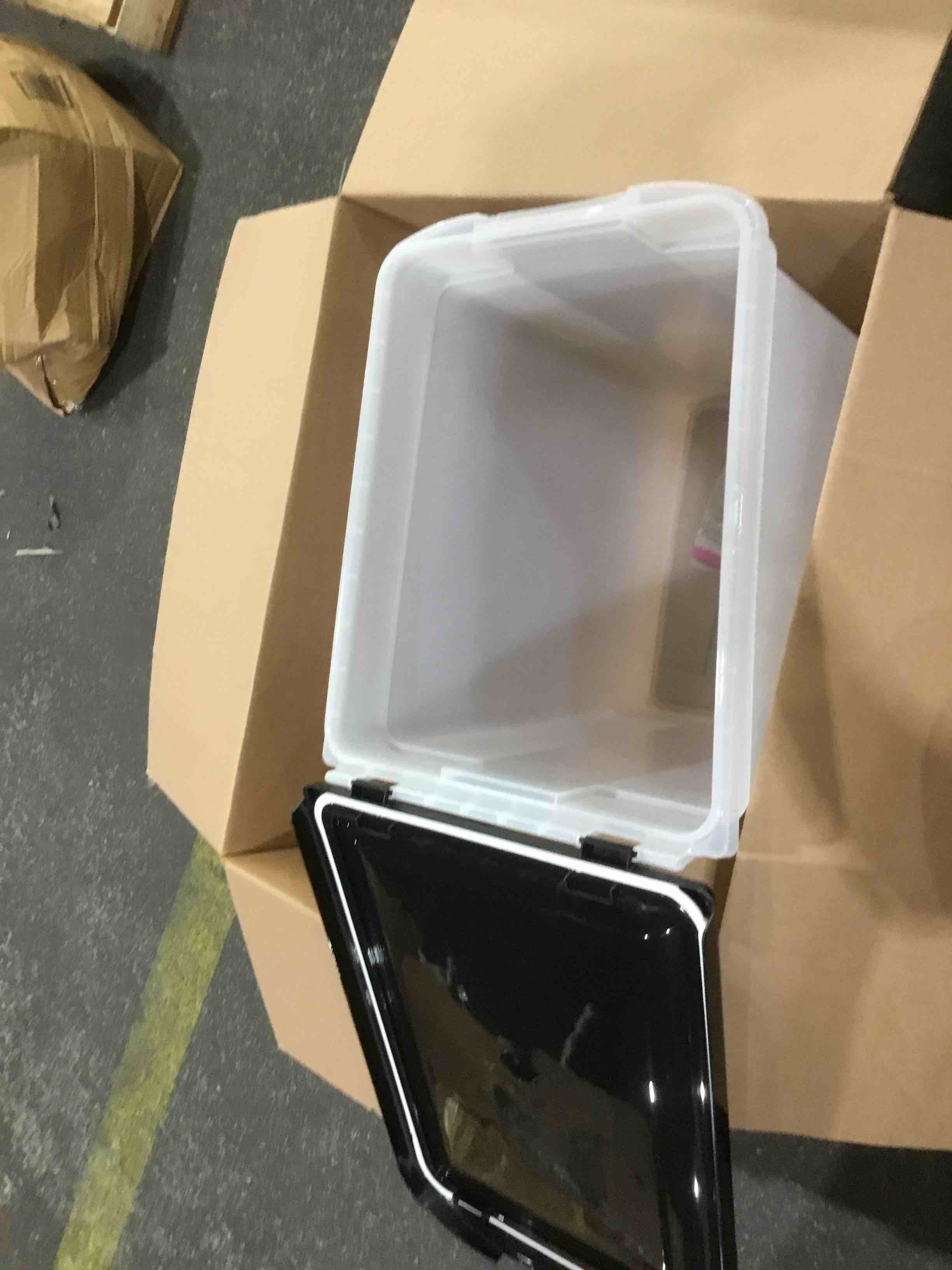 https://s3.amazonaws.com/lotting-images-prod/bidfta/BRN1266668_1750277084984.jpeg