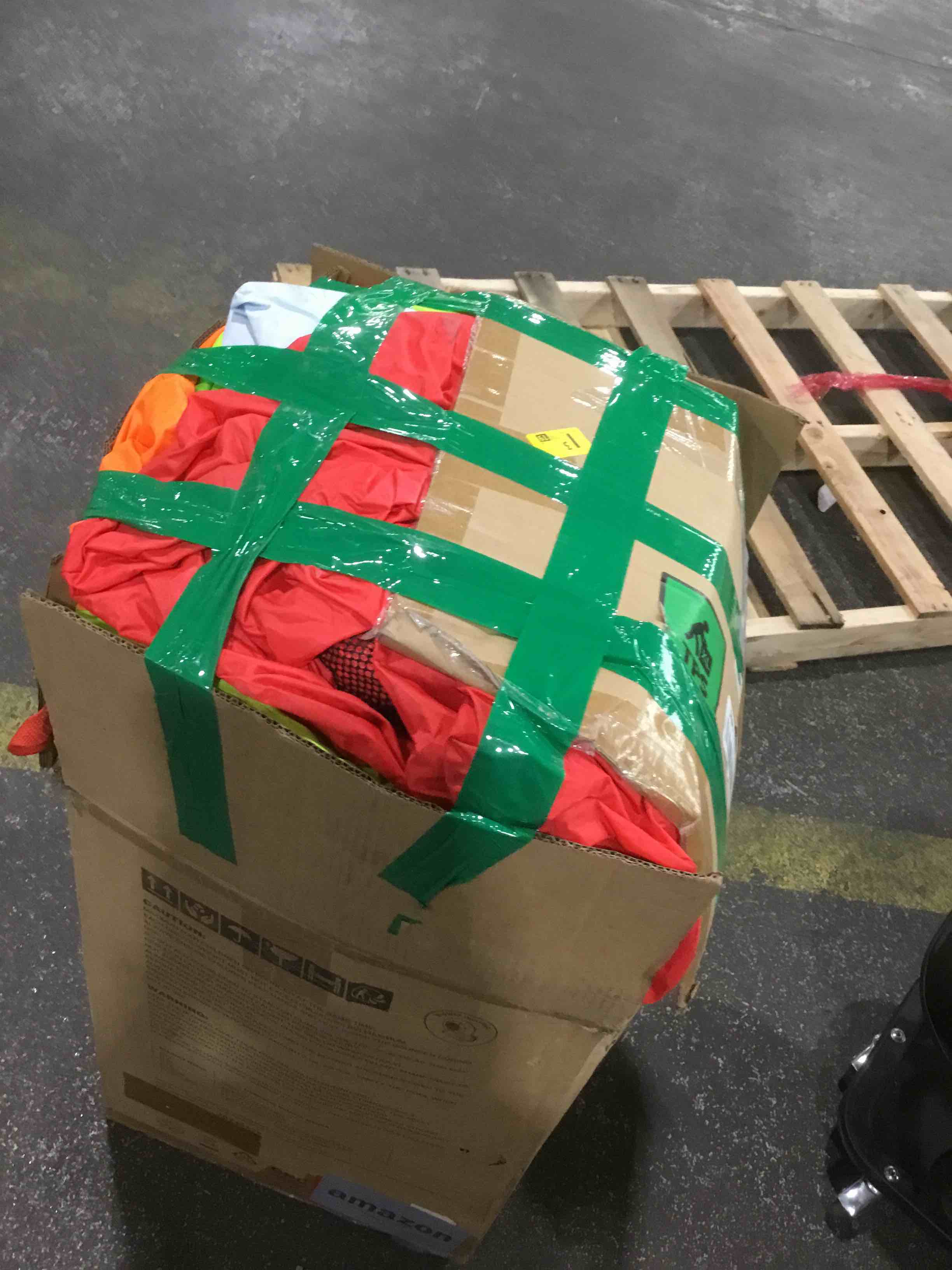 https://s3.amazonaws.com/lotting-images-prod/bidfta/BRN1266703_1750355763811.jpeg