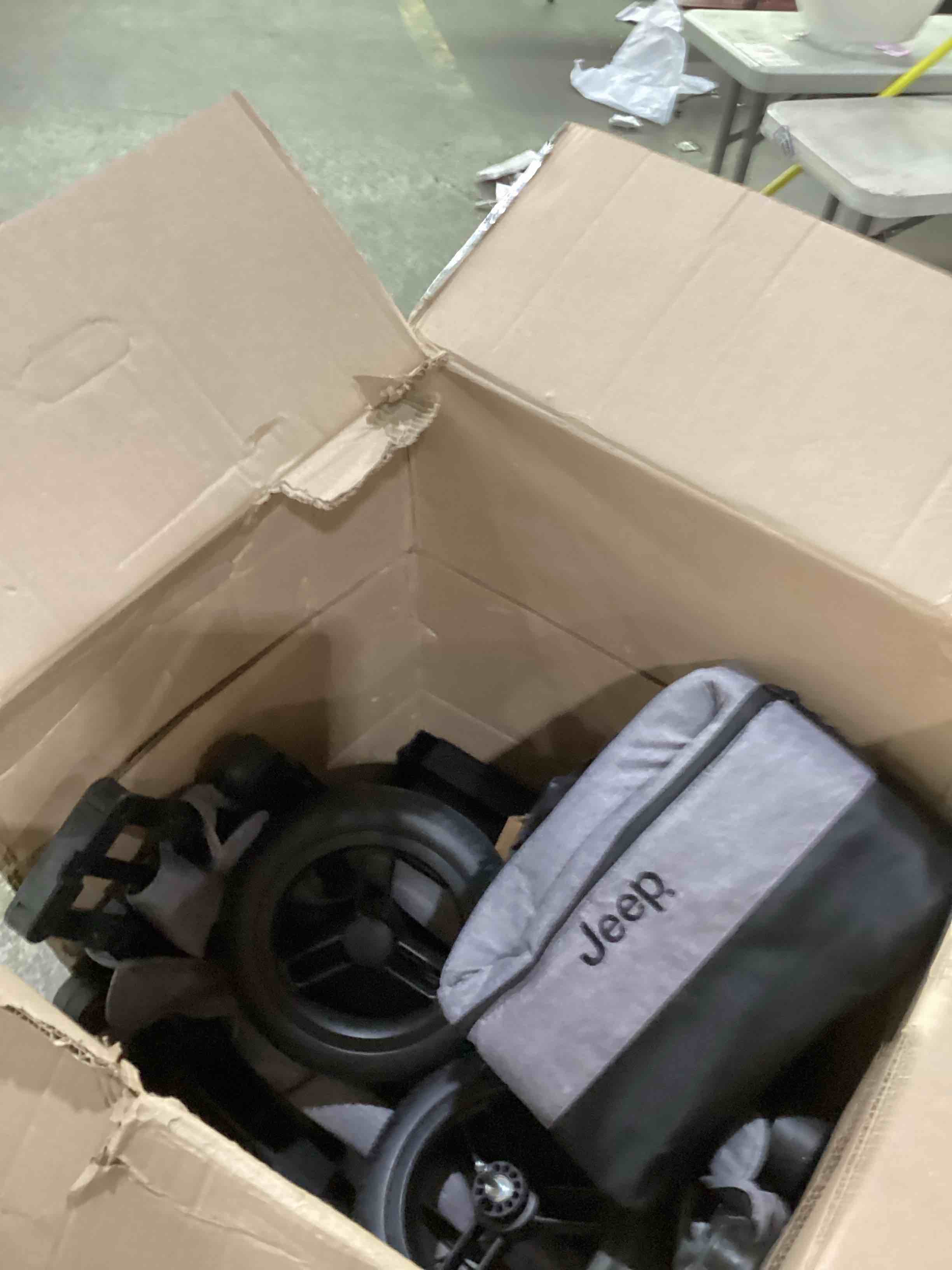 https://s3.amazonaws.com/lotting-images-prod/bidfta/BRN1267042_1751566190091.jpeg