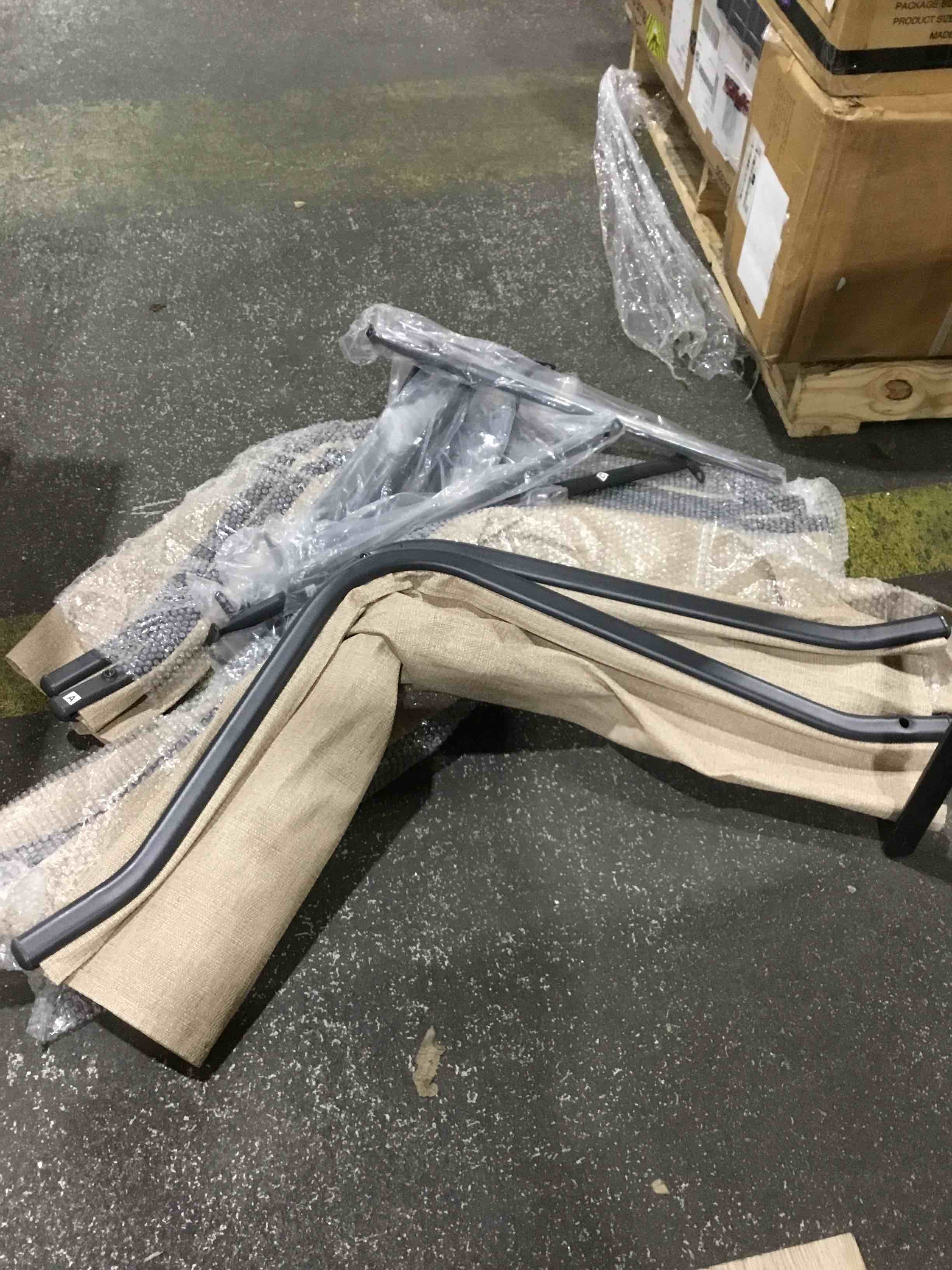 parts to a patio chair 