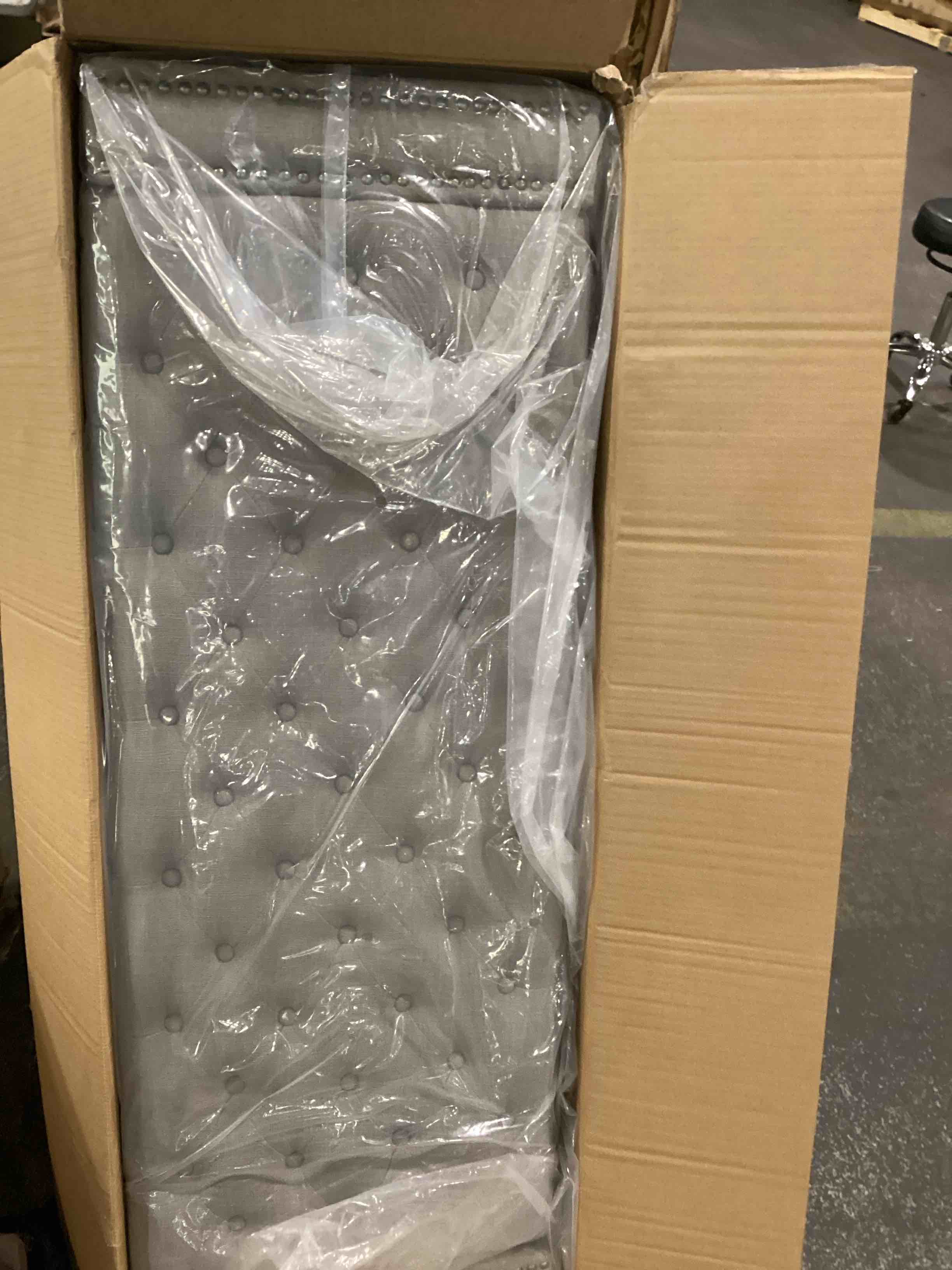 https://s3.amazonaws.com/lotting-images-prod/bidfta/BRN1269092_1755527640488.jpeg