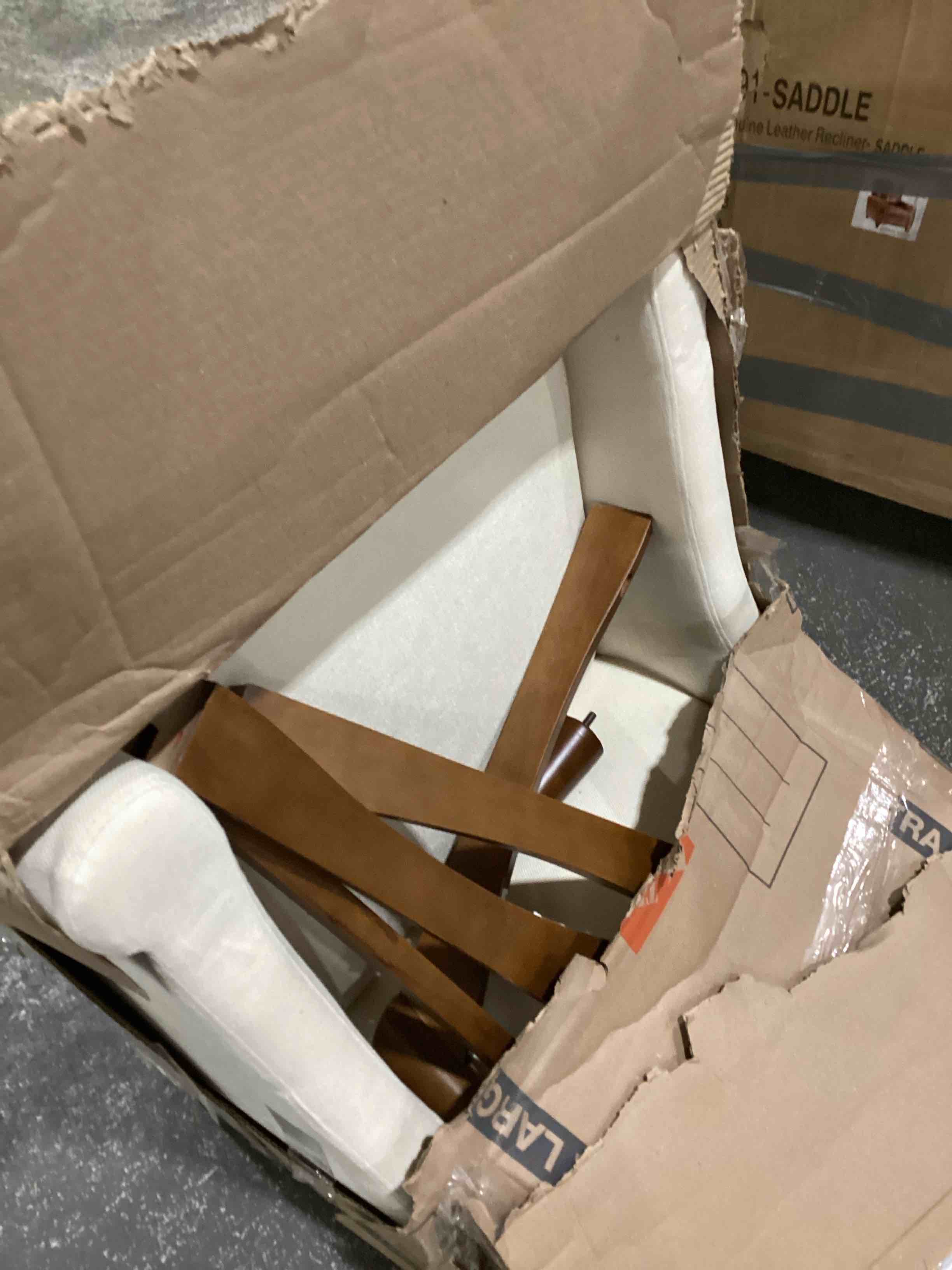 https://s3.amazonaws.com/lotting-images-prod/bidfta/BRN1269111_1755538711587.jpeg