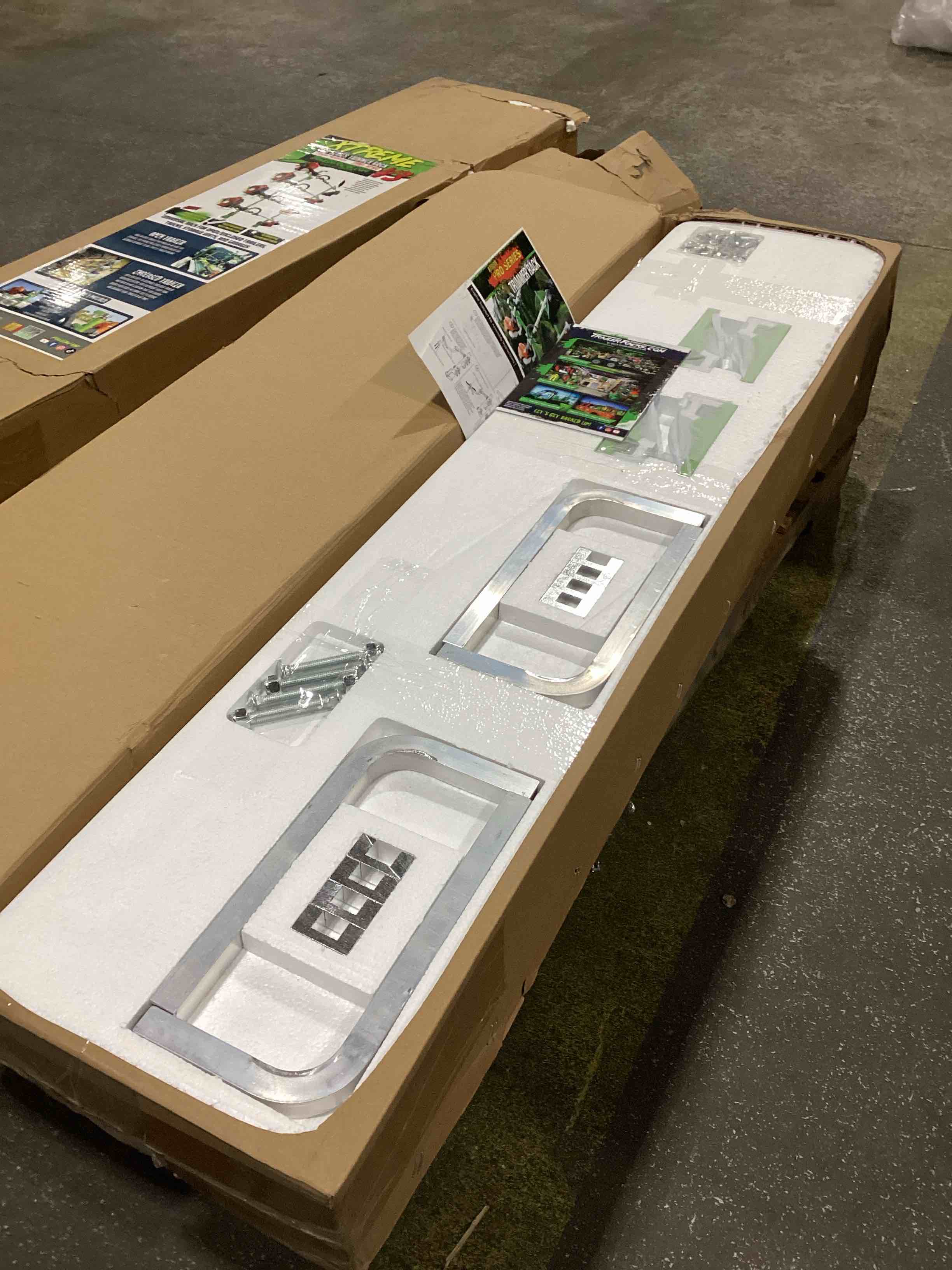 https://s3.amazonaws.com/lotting-images-prod/bidfta/BRN1269495_1756384233552.jpeg