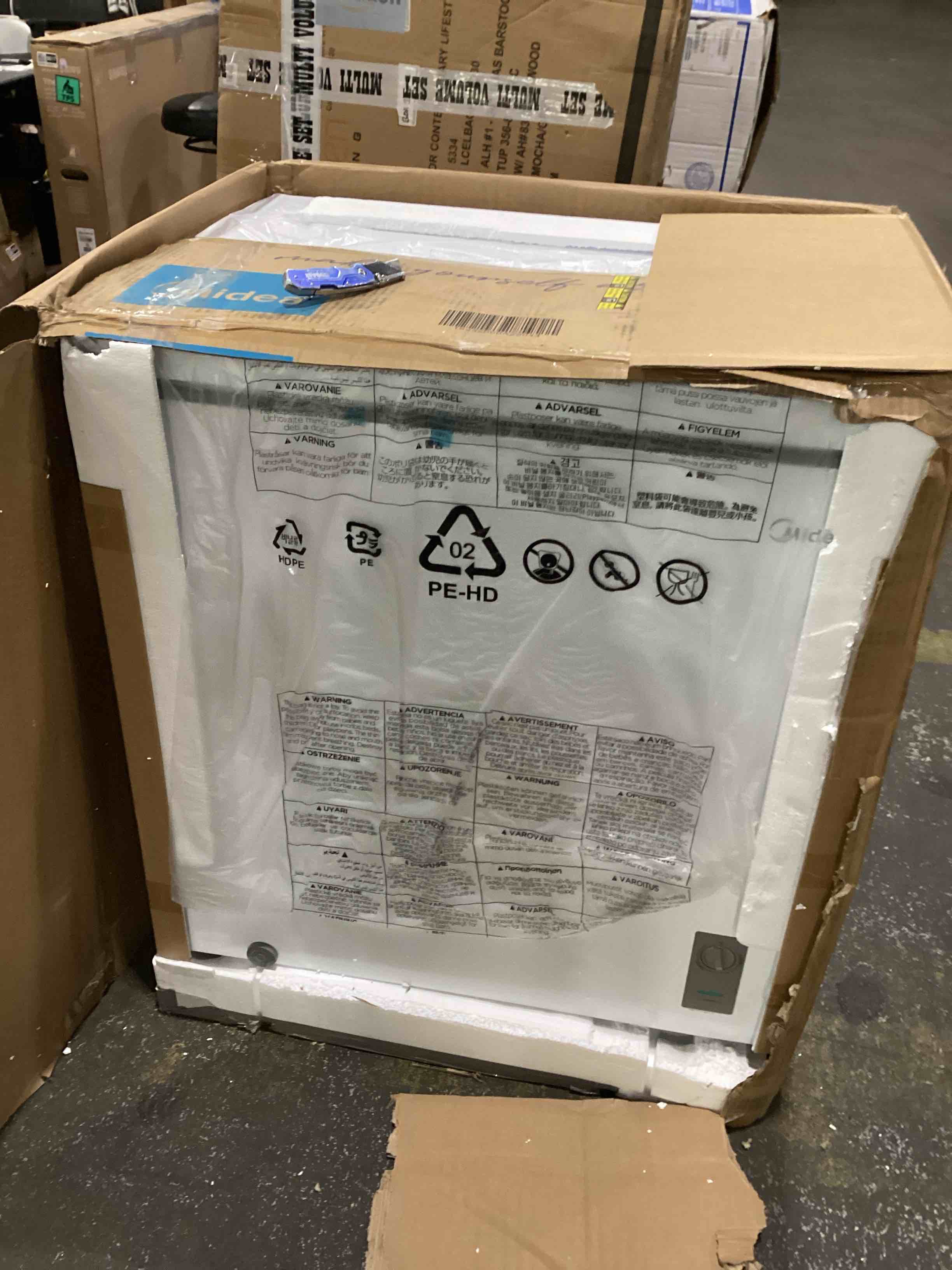 https://s3.amazonaws.com/lotting-images-prod/bidfta/BRN1269624_1756908015782.jpeg