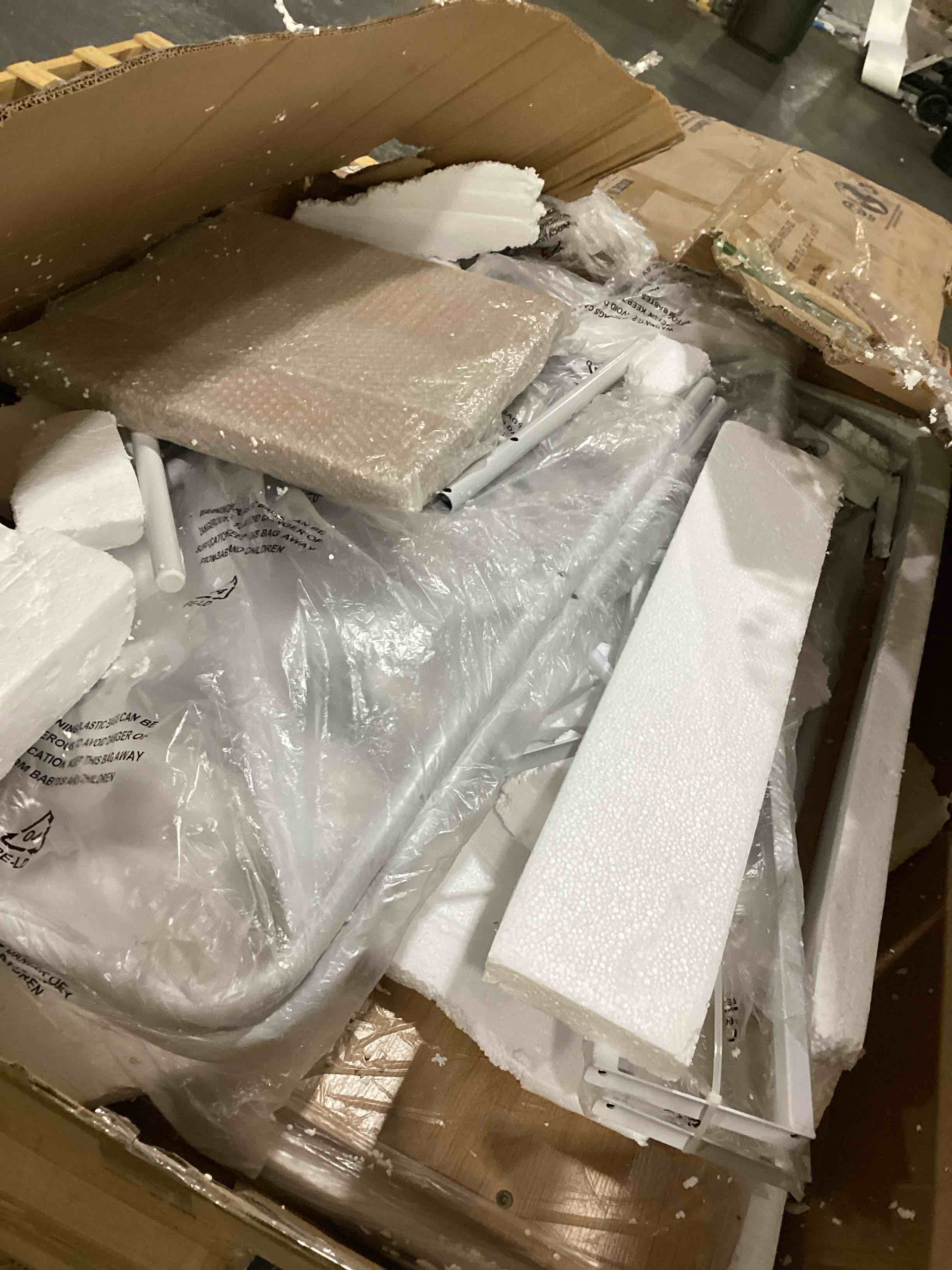 https://s3.amazonaws.com/lotting-images-prod/bidfta/BRN1269682_1757007888049.jpeg