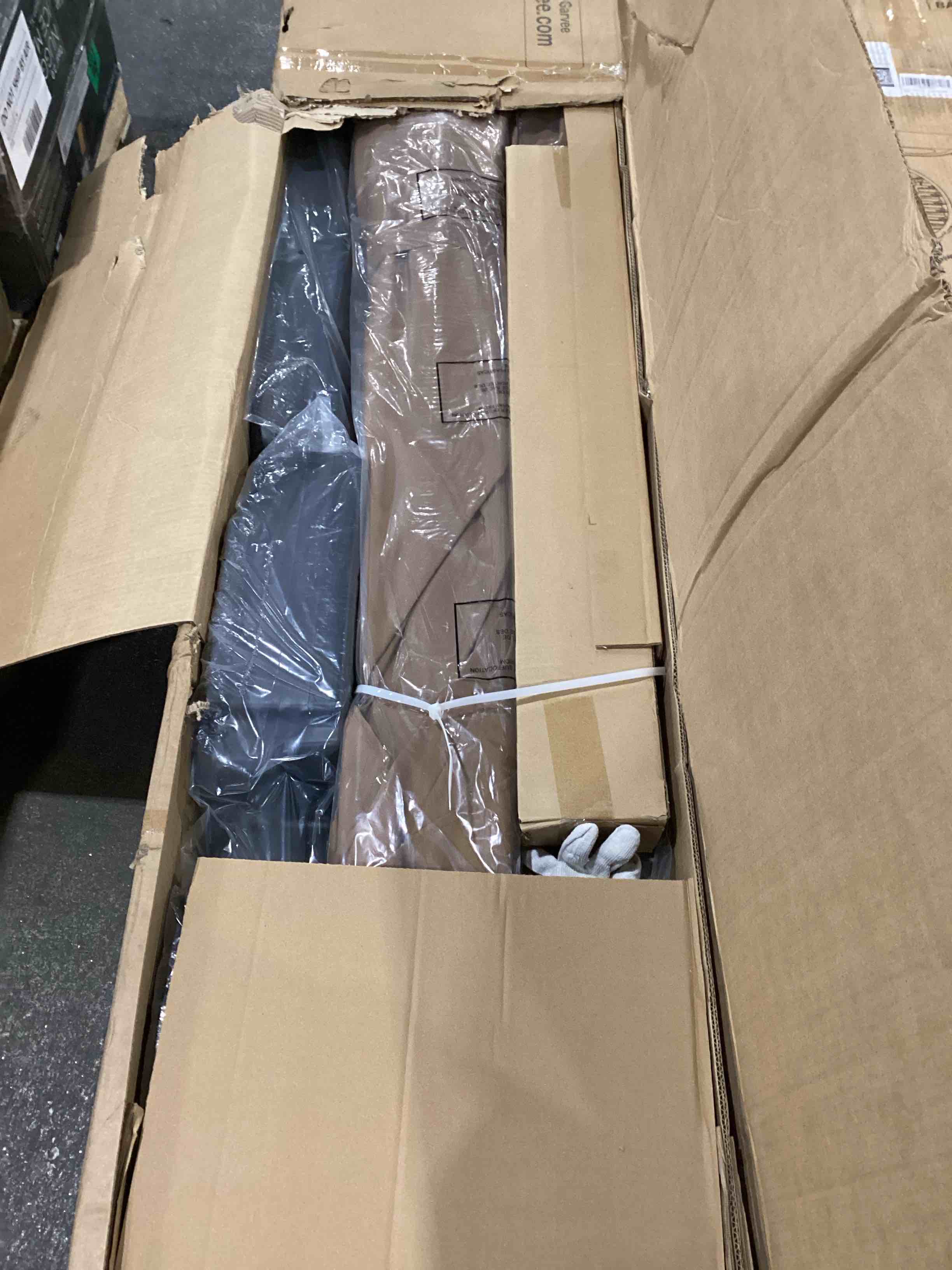 https://s3.amazonaws.com/lotting-images-prod/bidfta/BRN1269834_1757508403940.jpeg