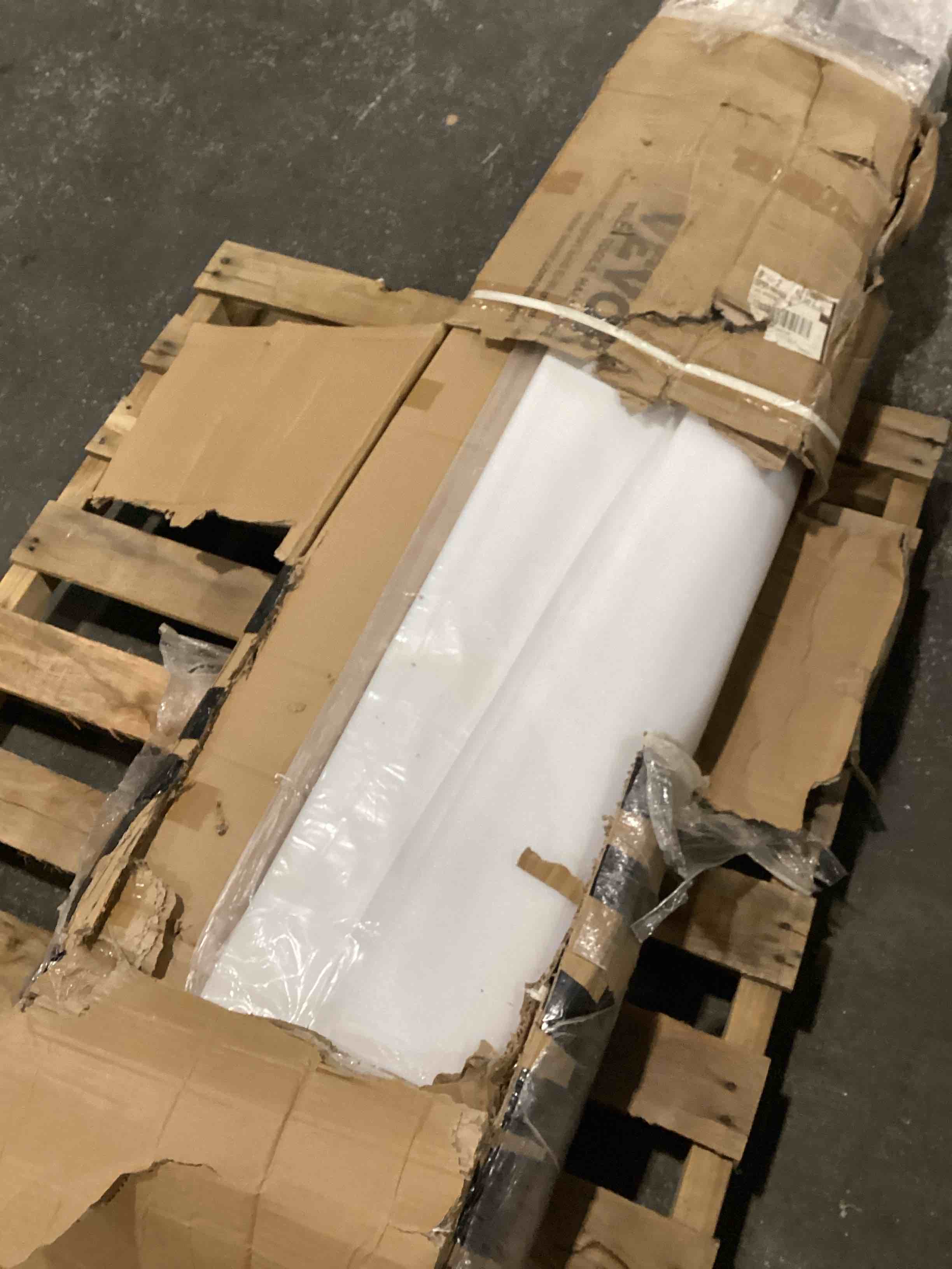 https://s3.amazonaws.com/lotting-images-prod/bidfta/BRN1269839_1757510102900.jpeg