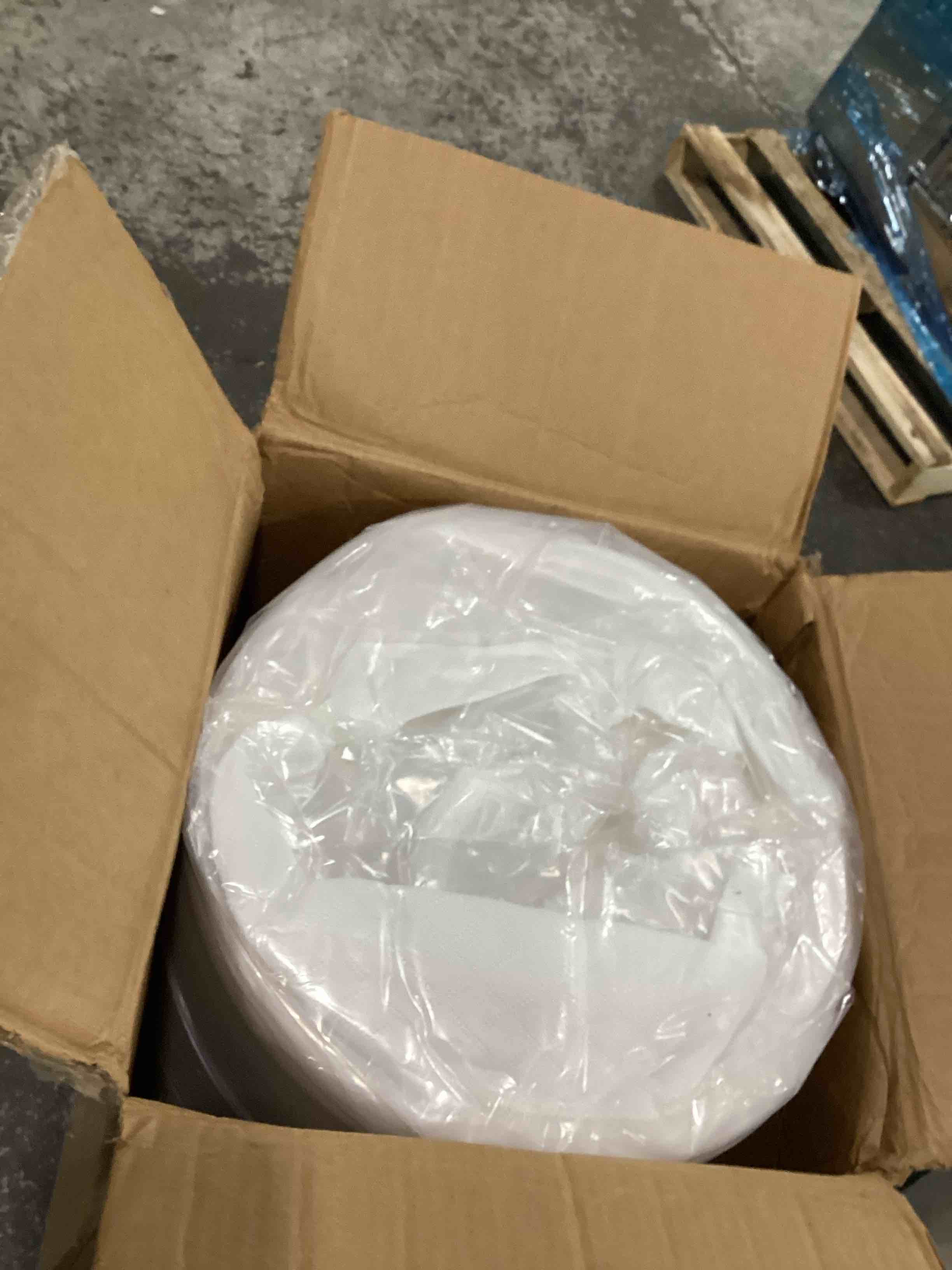 https://s3.amazonaws.com/lotting-images-prod/bidfta/BRN1269841_1757510645755.jpeg