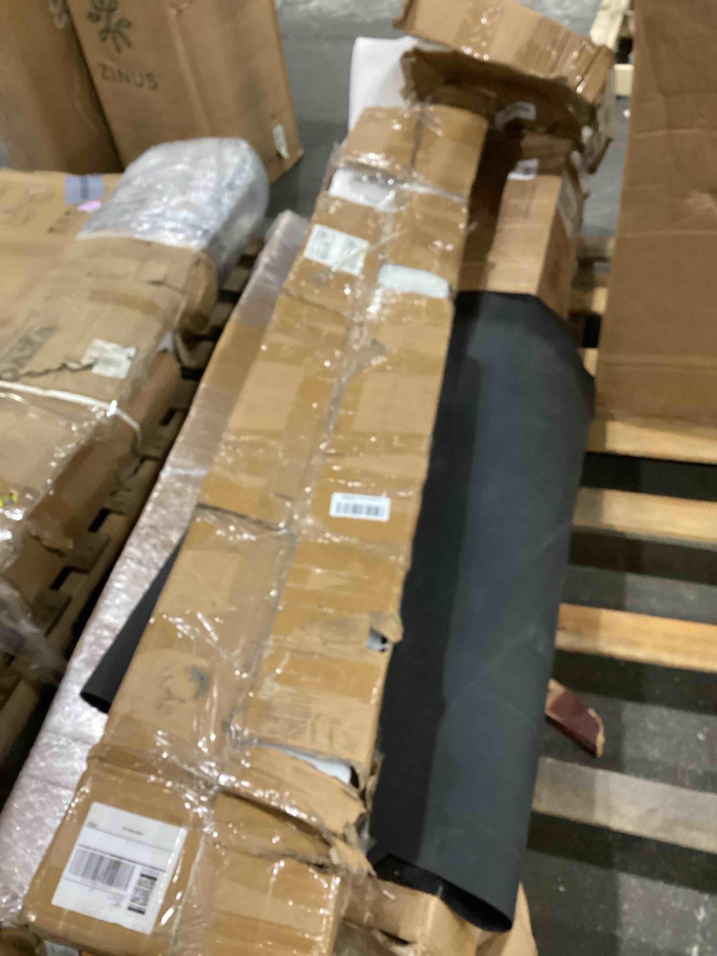 https://s3.amazonaws.com/lotting-images-prod/bidfta/BRN1269845_1757511554478.jpeg