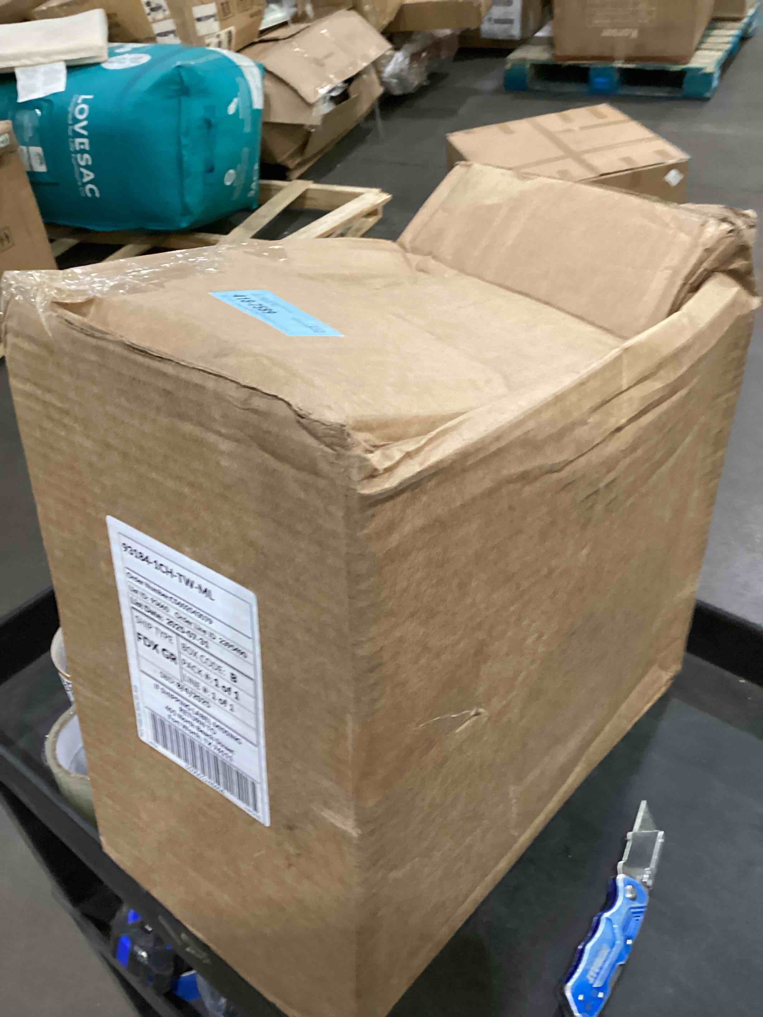https://s3.amazonaws.com/lotting-images-prod/bidfta/BRN1269971_1757688697989.jpeg