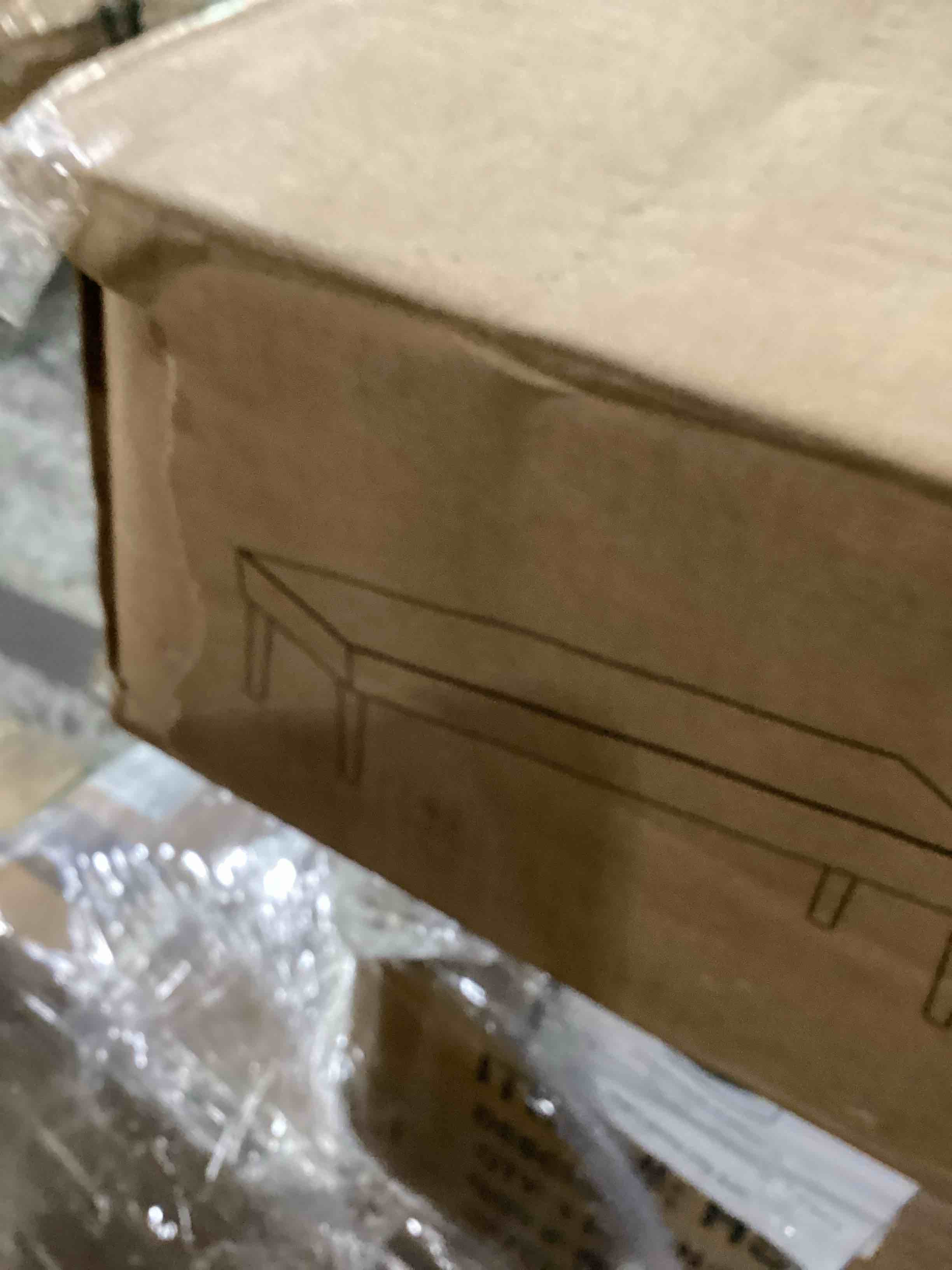 https://s3.amazonaws.com/lotting-images-prod/bidfta/BRN1273781_1757347301923.jpeg
