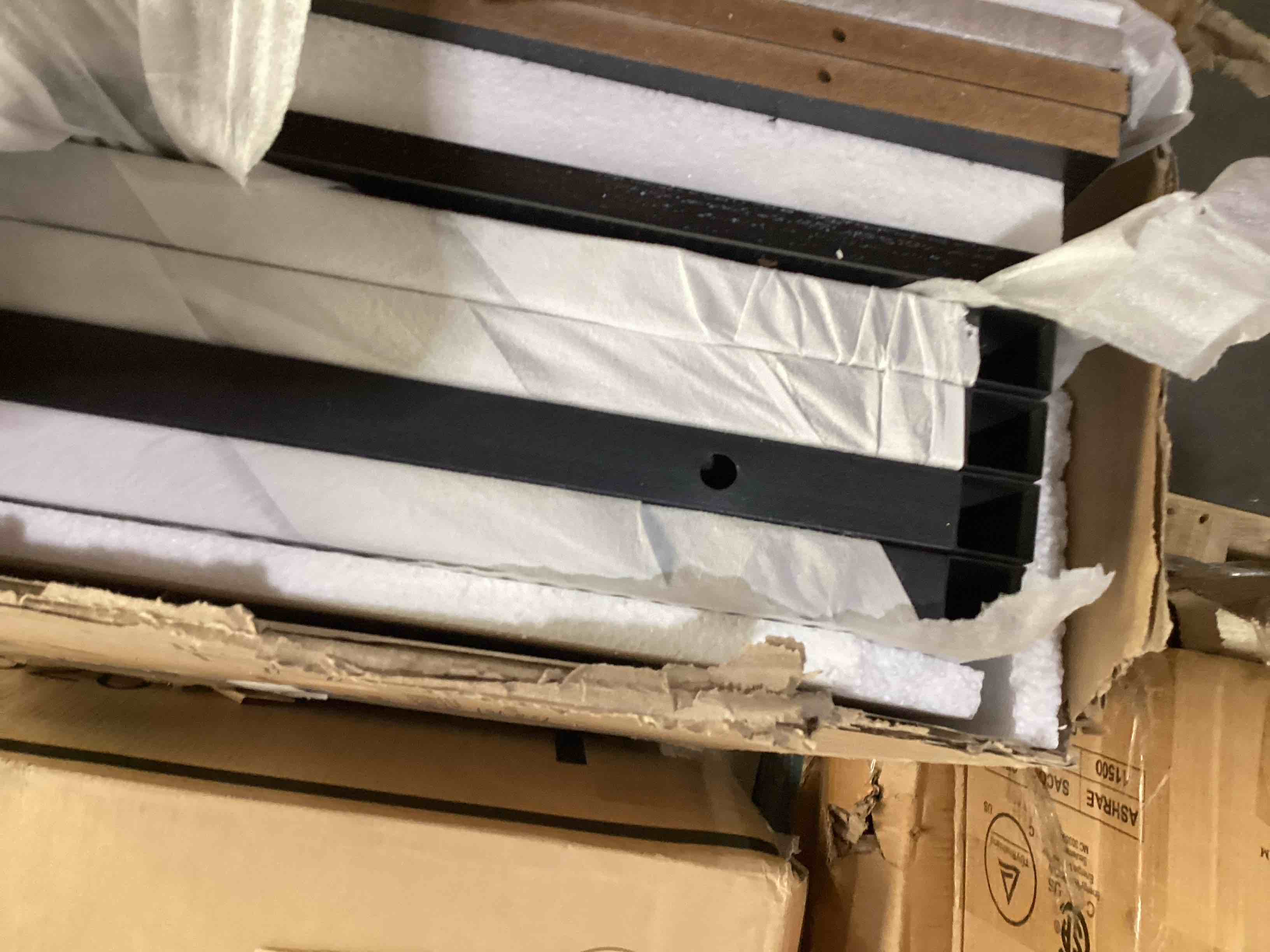 https://s3.amazonaws.com/lotting-images-prod/bidfta/BRN1273881_1757449331676.jpeg