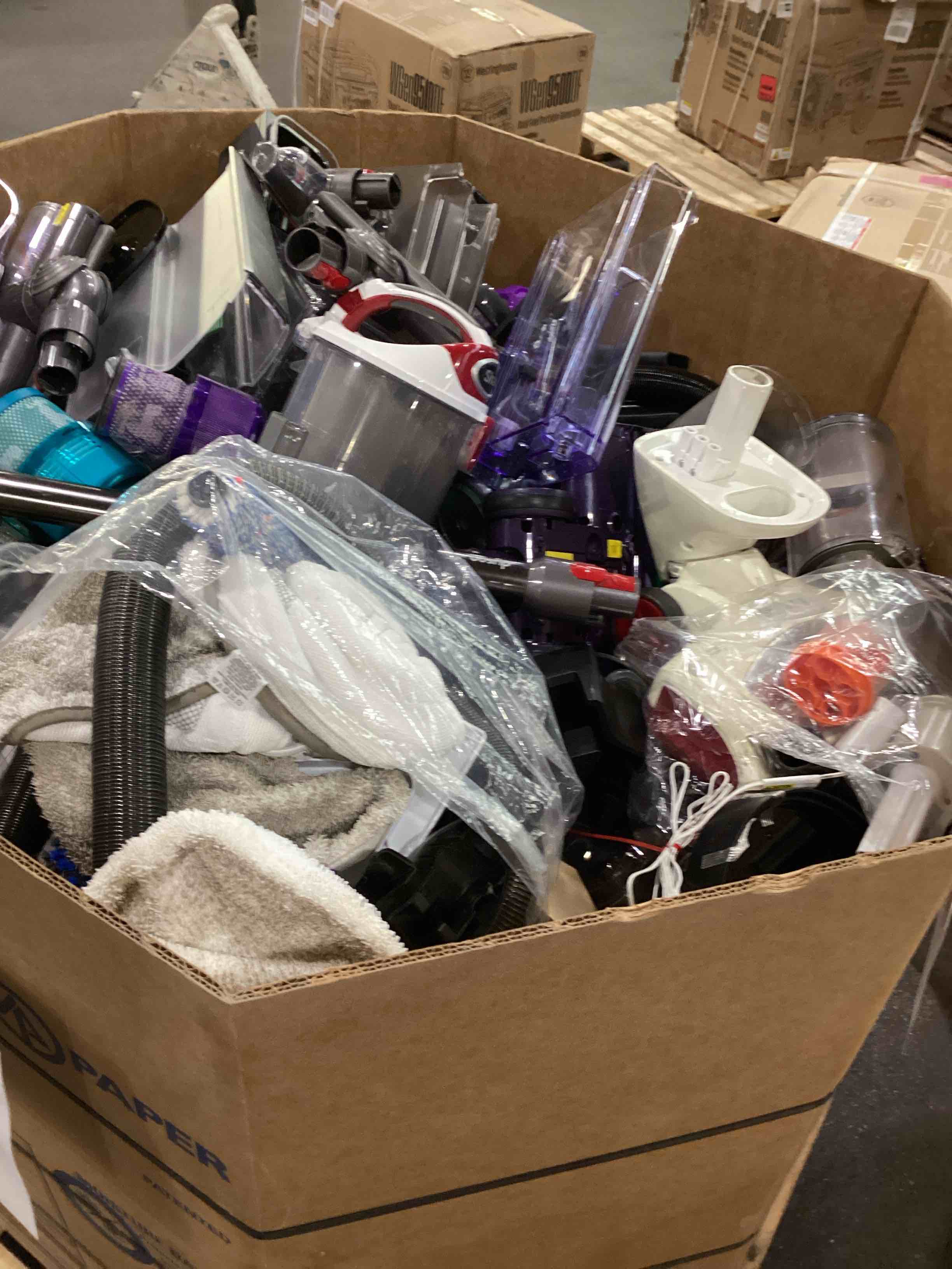 Condition photo showing As Is for Bulk pallet of miscellaneous appliances parts 