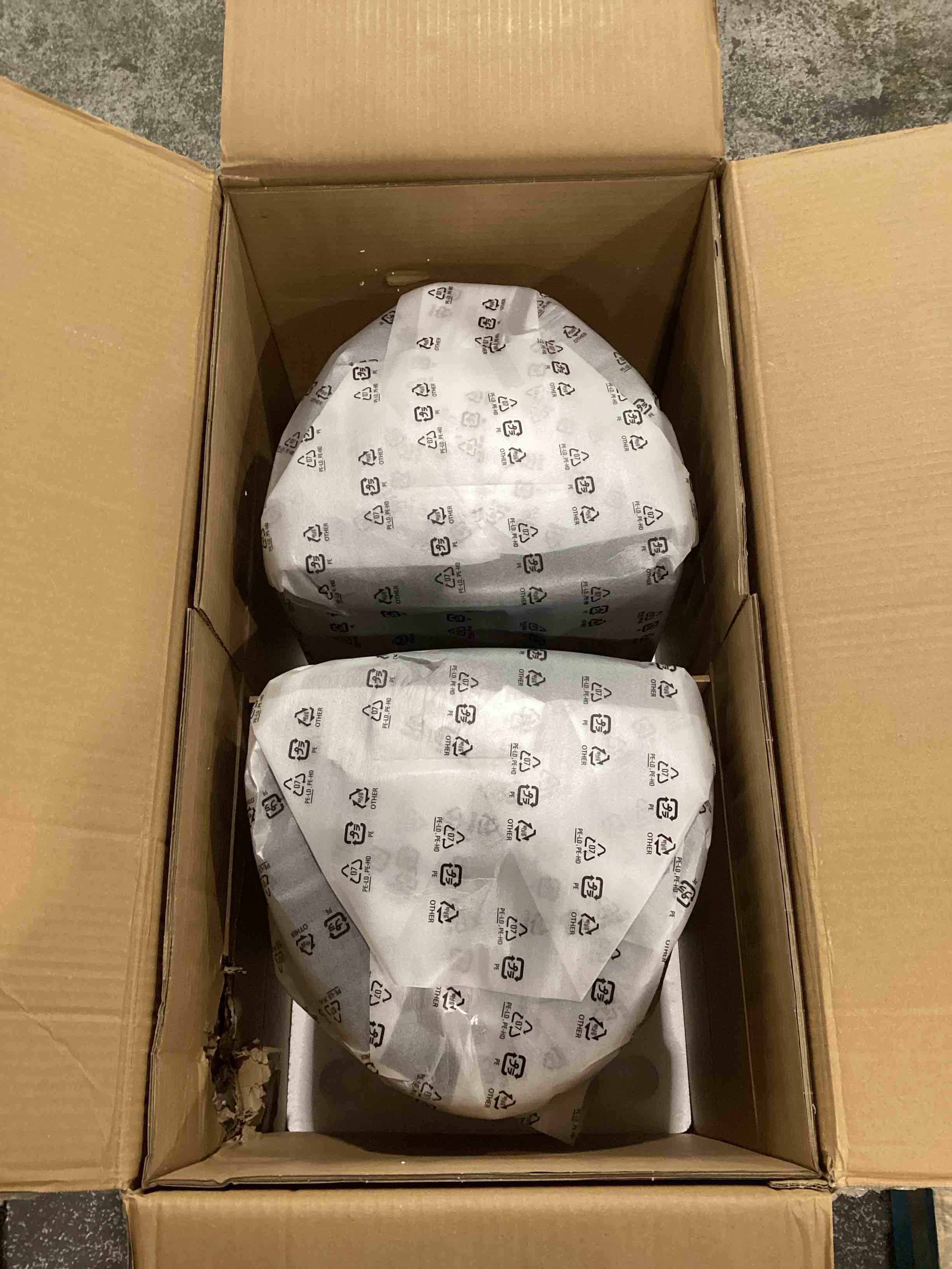 https://s3.amazonaws.com/lotting-images-prod/bidfta/BRN1278537_1778503764919.jpeg