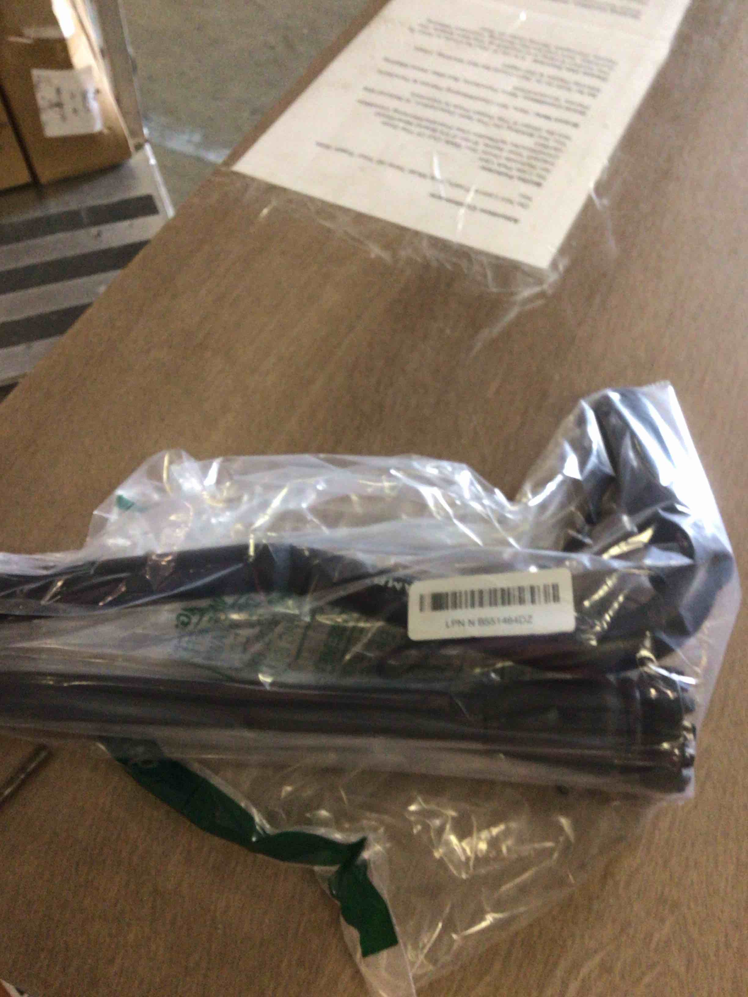 https://s3.amazonaws.com/lotting-images-prod/bidfta/BRN1289066_1749069850513.jpeg