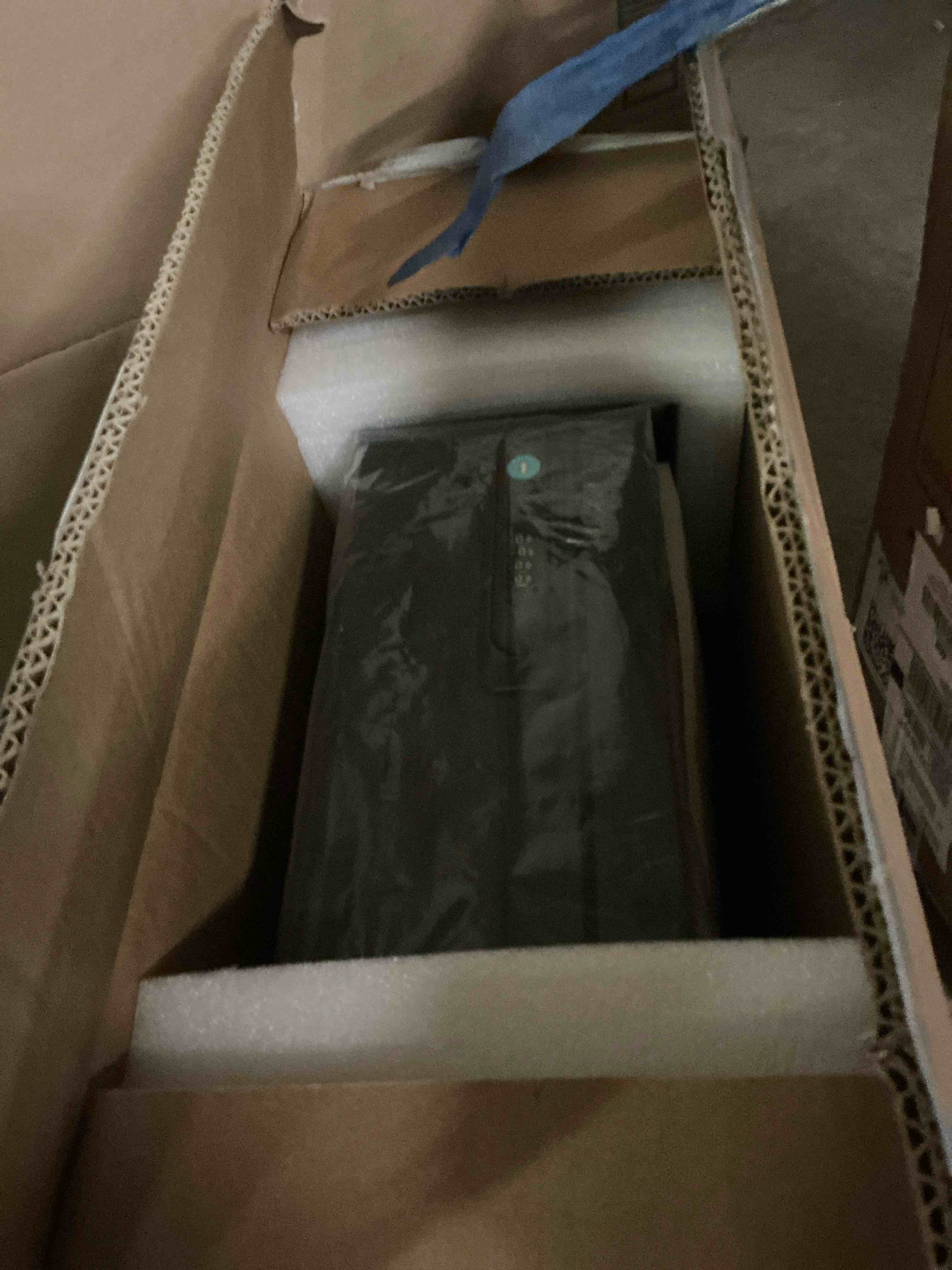 https://s3.amazonaws.com/lotting-images-prod/bidfta/BRN1290608_1753328138977.jpeg