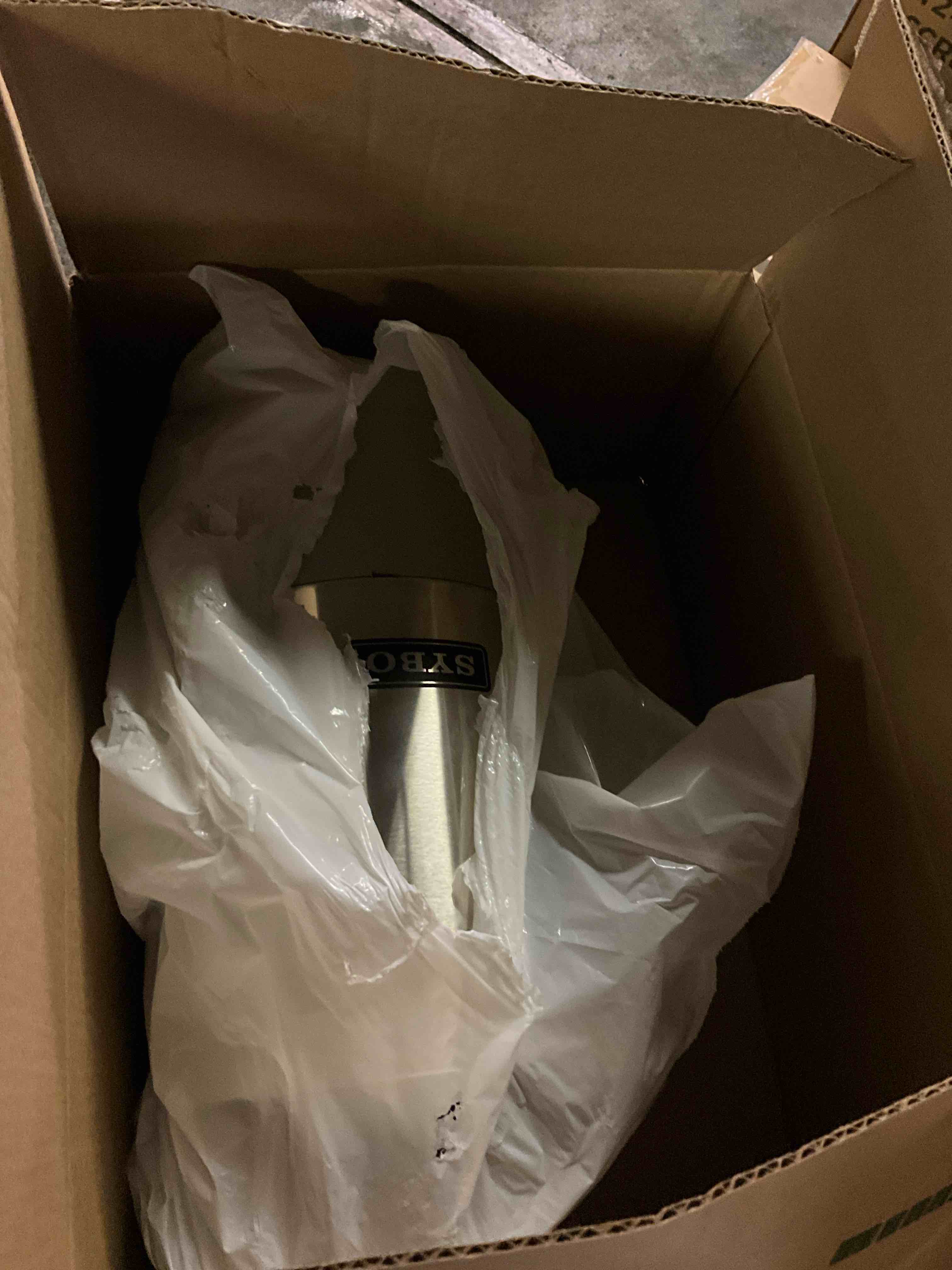 https://s3.amazonaws.com/lotting-images-prod/bidfta/BRN1294120_1755559861526.jpeg