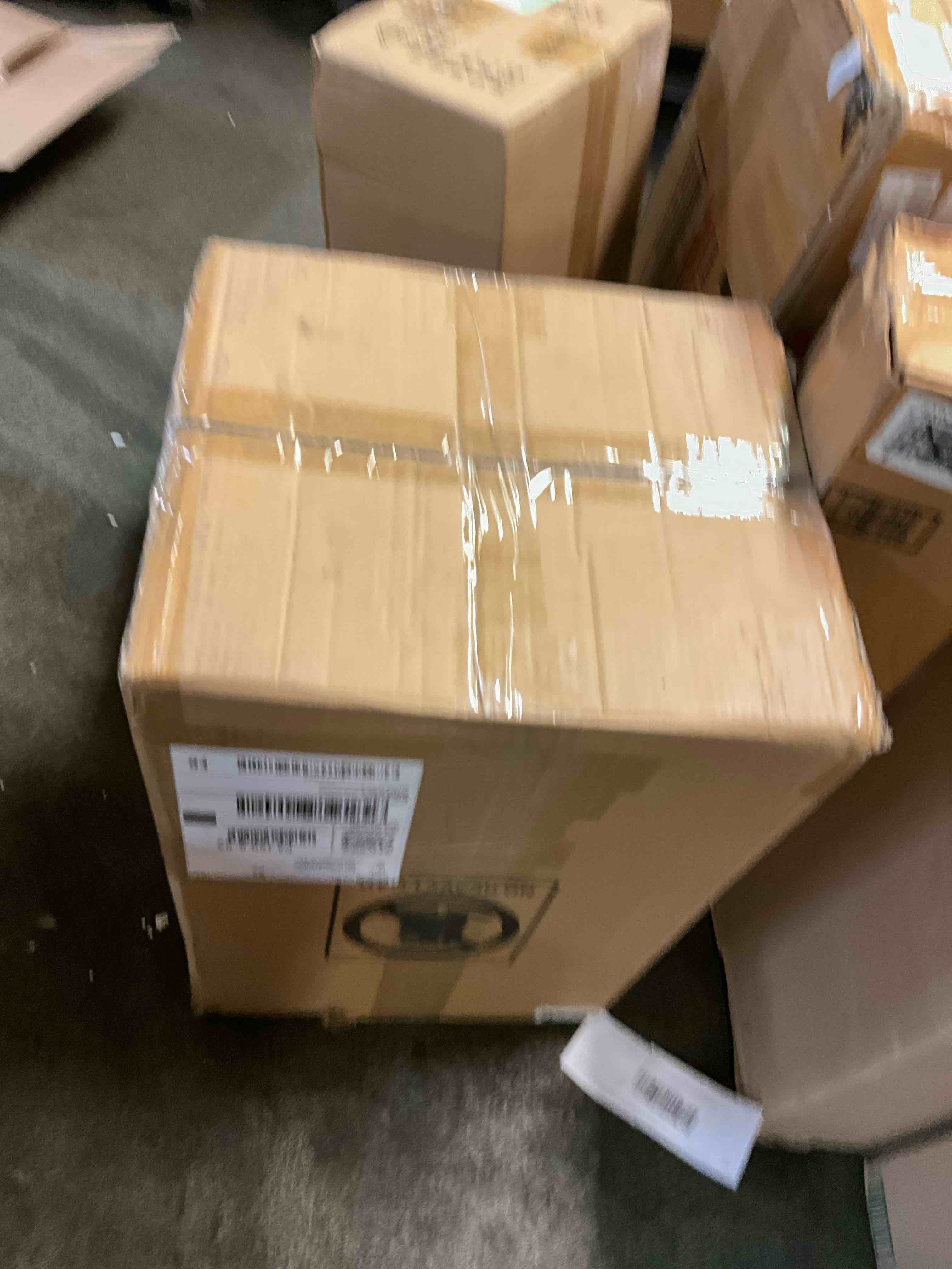 https://s3.amazonaws.com/lotting-images-prod/bidfta/BRN1294229_1757542312791.jpeg