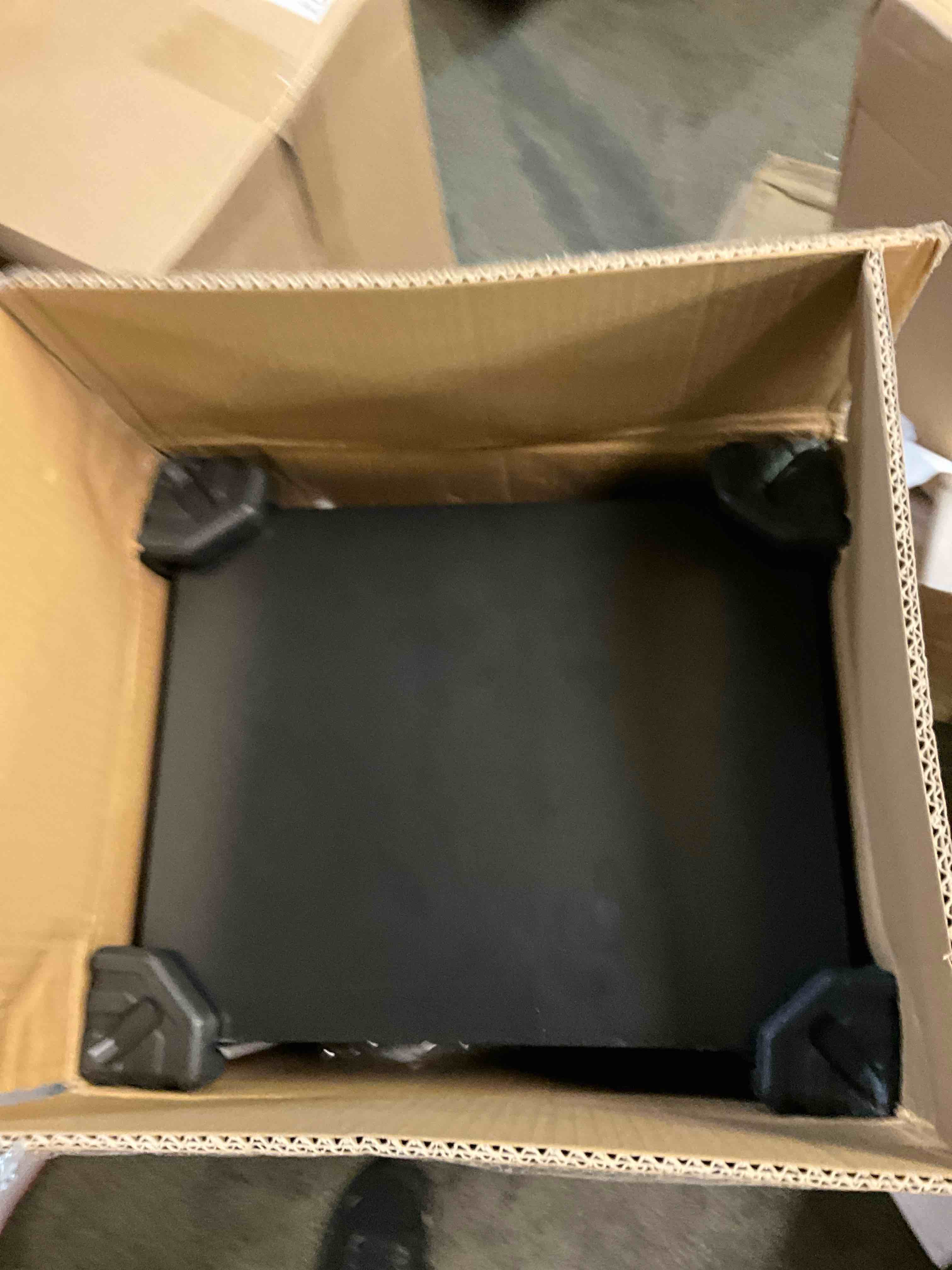 https://s3.amazonaws.com/lotting-images-prod/bidfta/BRN1294229_1757542339218.jpeg