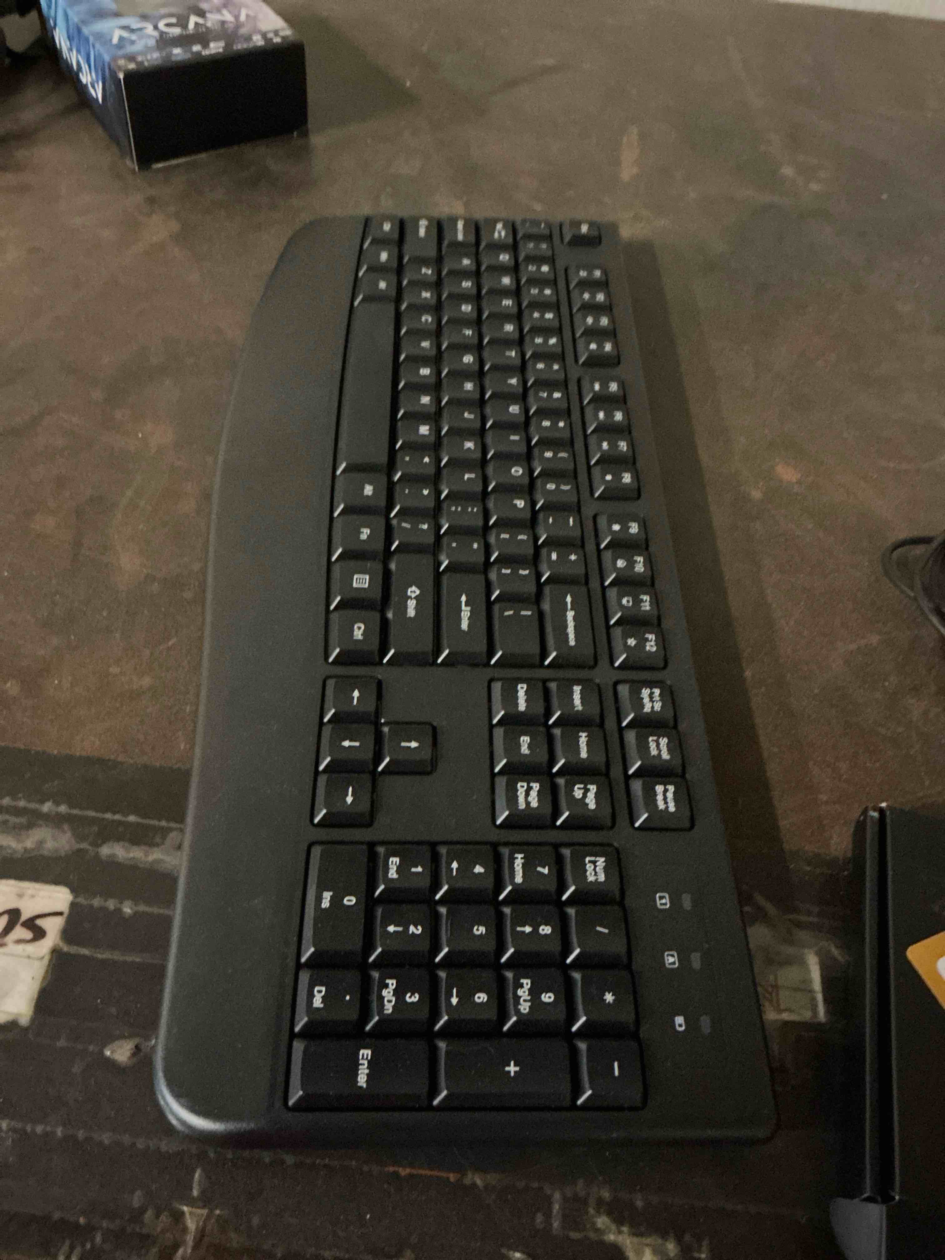 https://s3.amazonaws.com/lotting-images-prod/bidfta/BRN1294421_1760232275374.jpeg