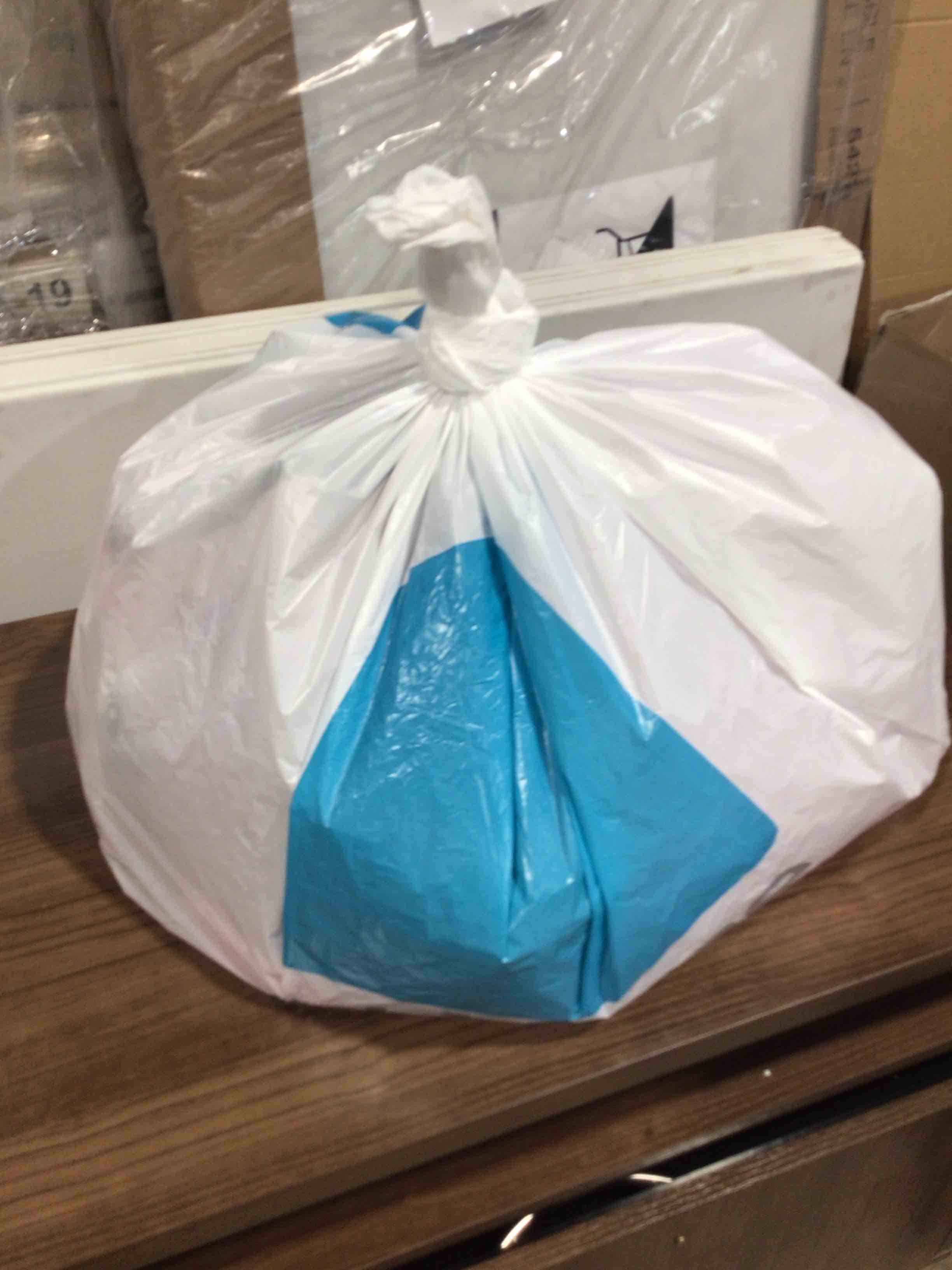 Condition photo showing New/Like New for Assorted Valentines Day Items more than 10+ items