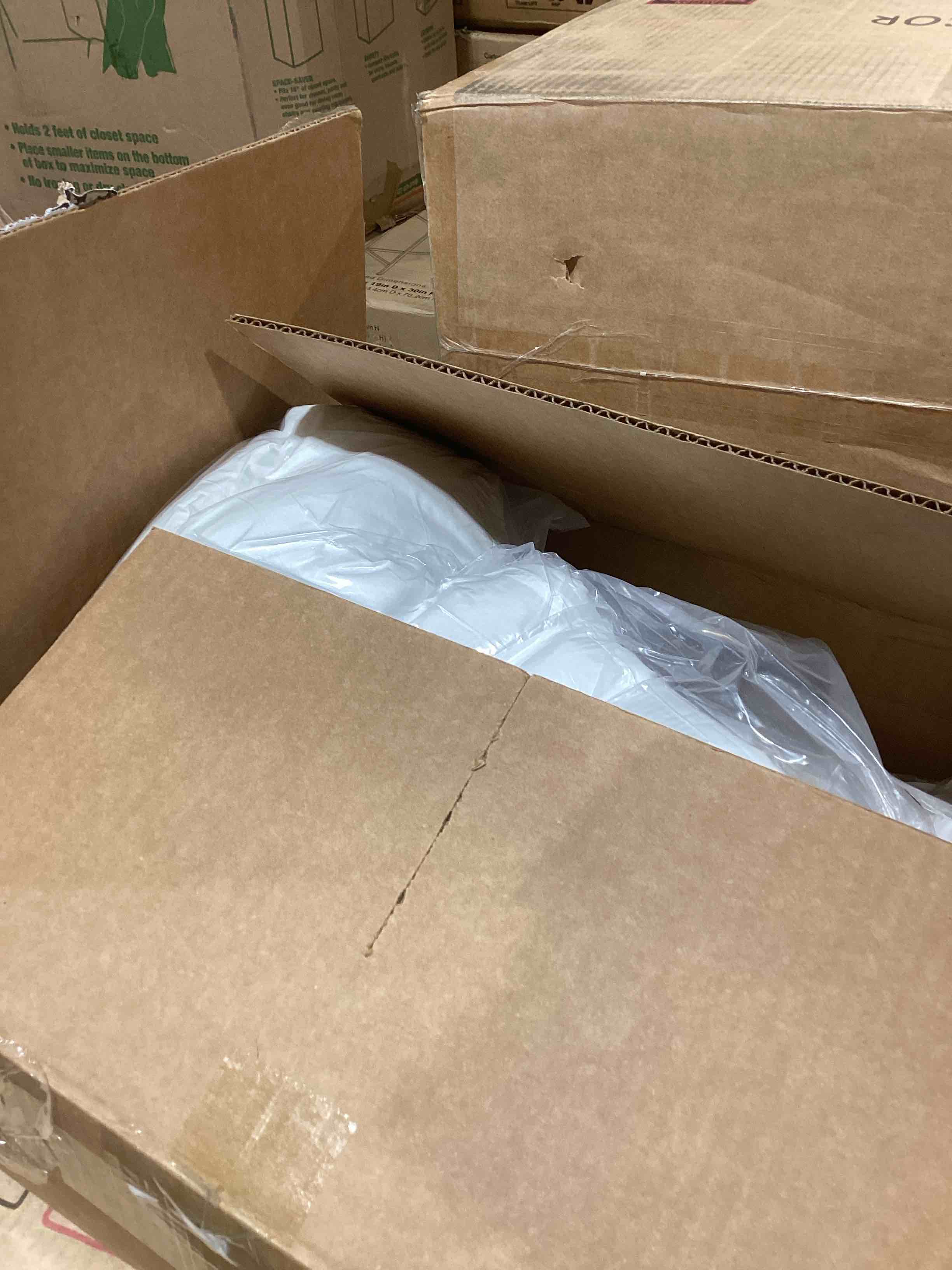 Condition photo showing New/Like New for MIULEE Throw Pillow Insert Premium Pillow Stuffer Sham Square for Decorative Cushion Bed Couch Sofa 26x26 Inch