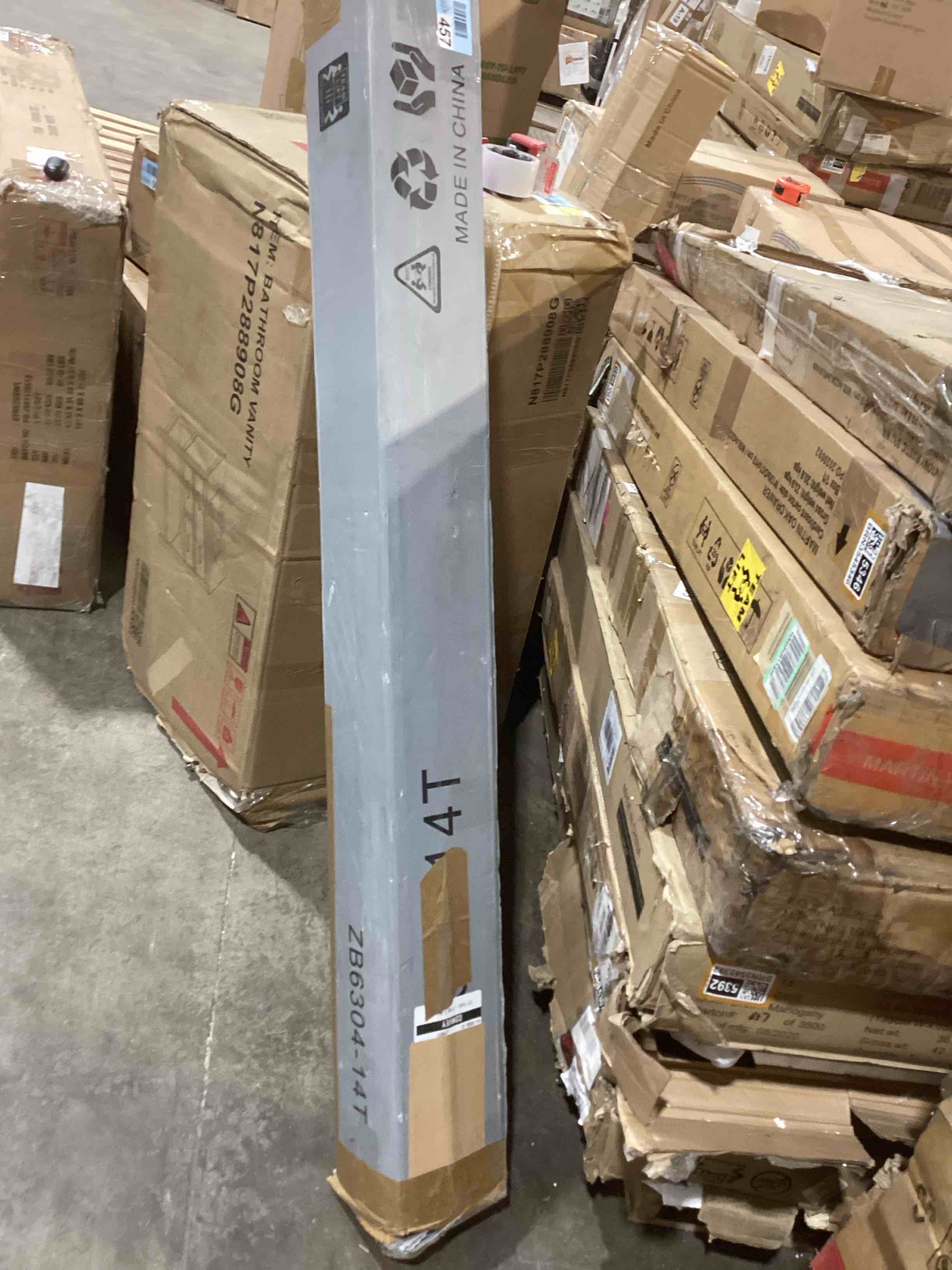 Condition photo showing Good Condition for ZIYOO 14 Inch Queen Size Bamboo Platform Bed Frame, Modern Minimalist Design, Heavy Duty Support, Easy Assembly, No Box Spring Needed, Natural Finish