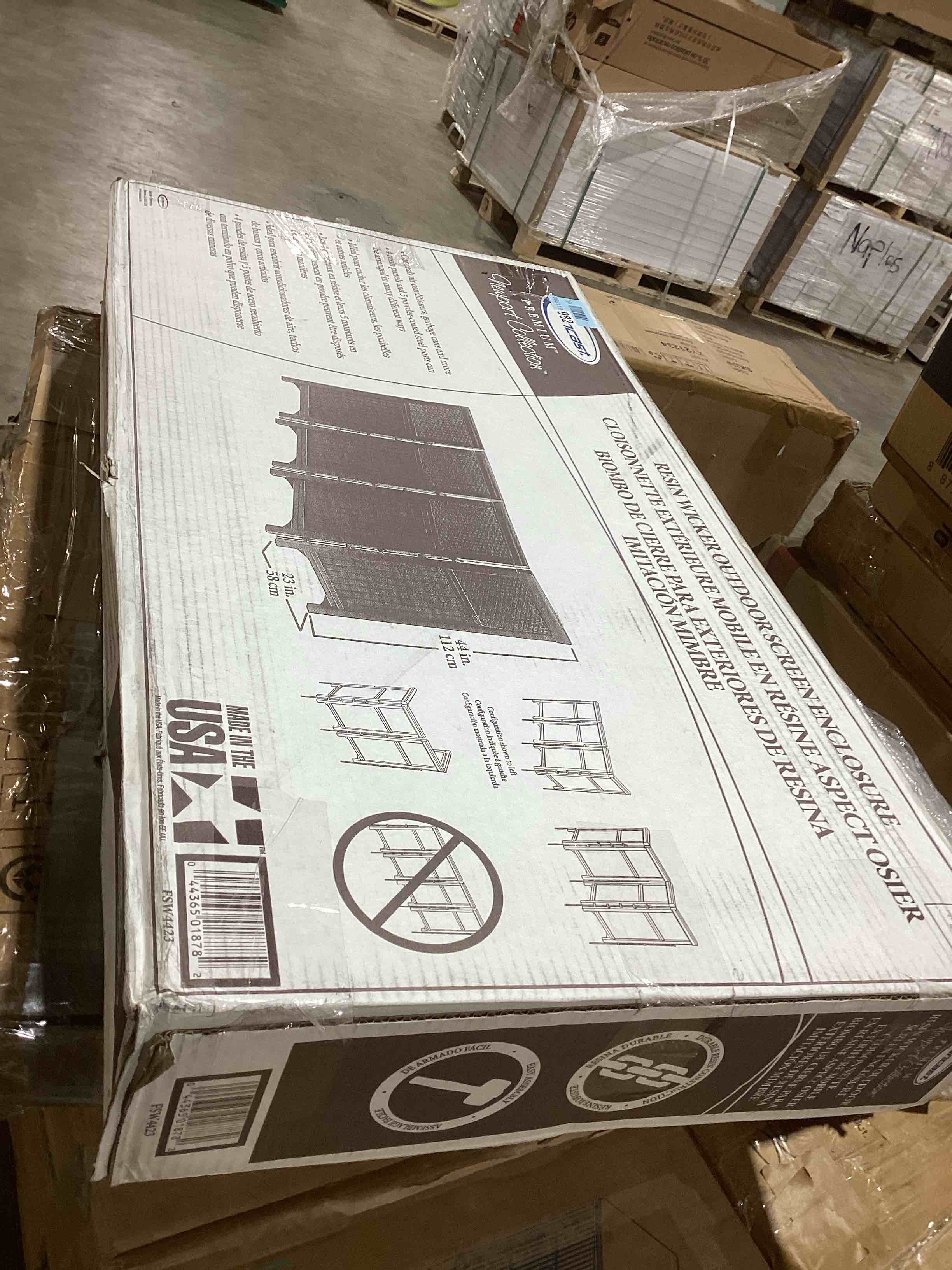 Condition photo showing Good Condition for Suncast Backyard Garden Patio Panel Fence  Java  Four panel  23 in. Wide  2 in. Deep and 44 in. Tall