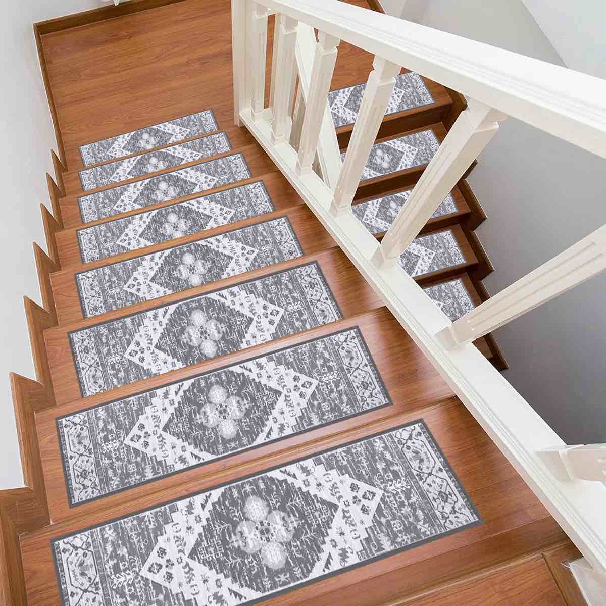 Michalah Non-Slip Indoor Stair Threads (Set Of 15), Green/White