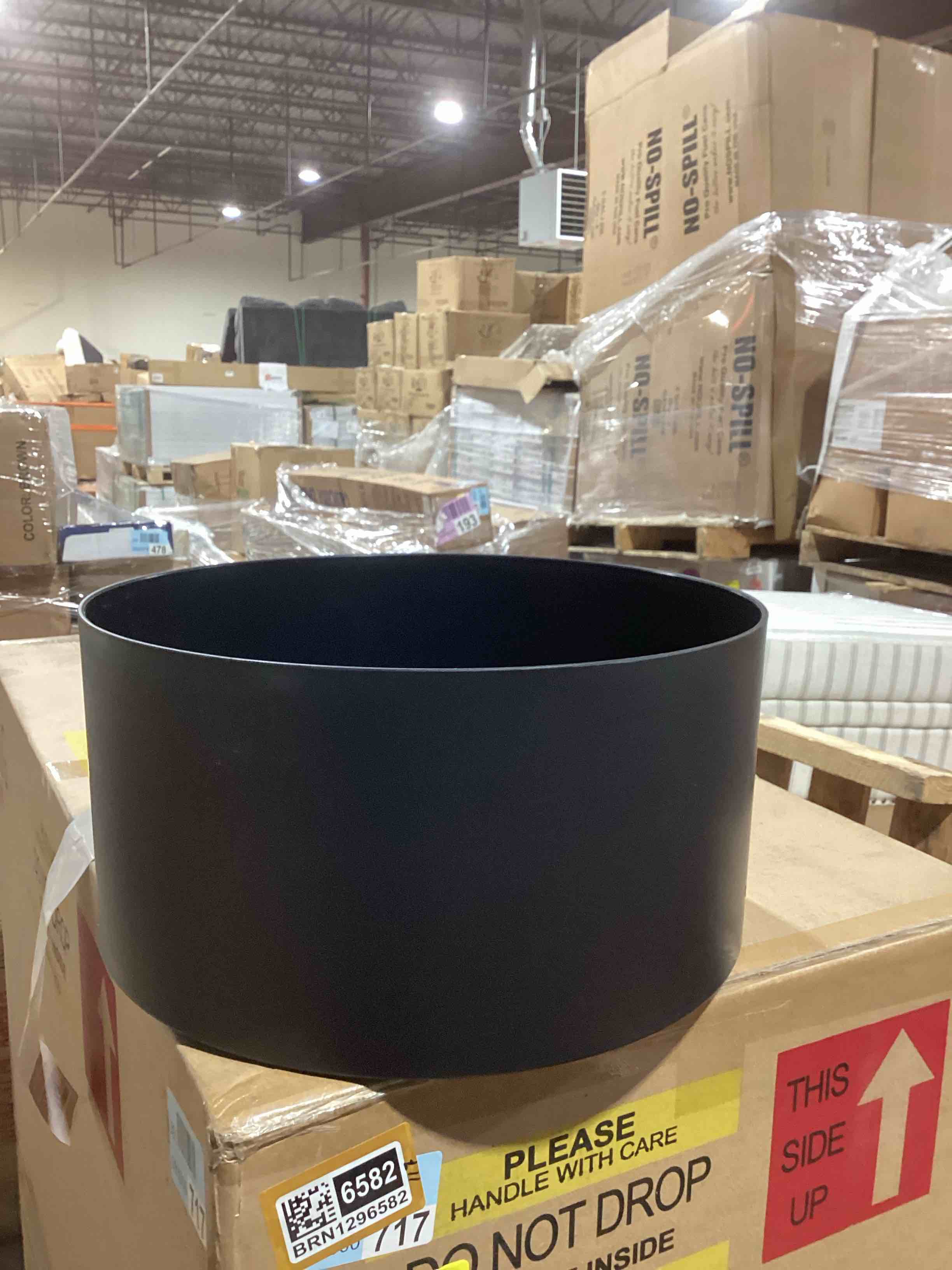 Condition photo showing Good Condition for Brown Patterned Resin Bear Decorative Statute- PLASTIC BASE ONLY