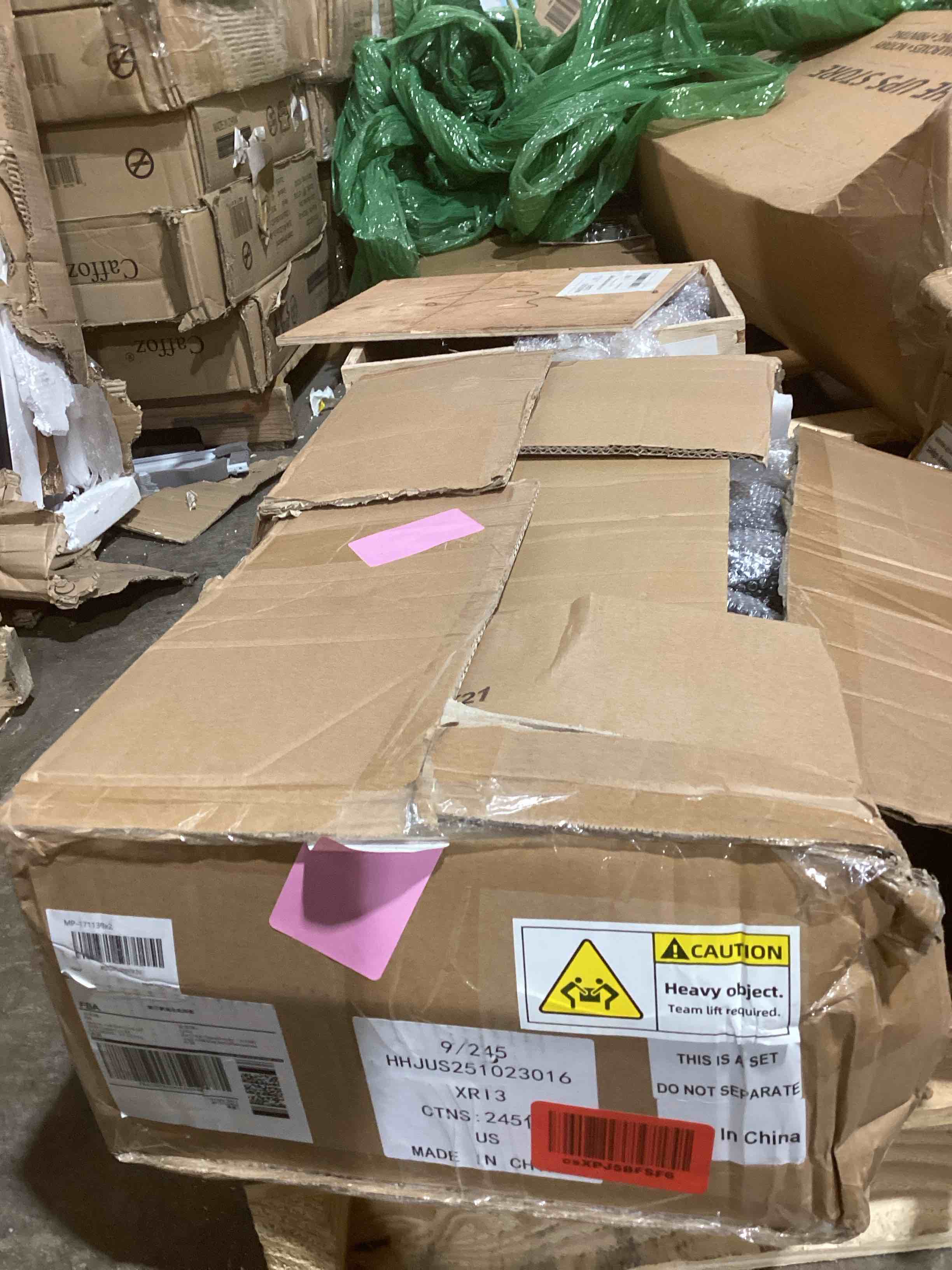 Condition photo showing New/Like New for PAROD Pair 171139 Rear Suspension Shock Absorber Struts Fit for 2007 2008 2009 2010 2011 2012 2013 2014 2015 2016 2017 Ford Expedition, Lincoln Navigator