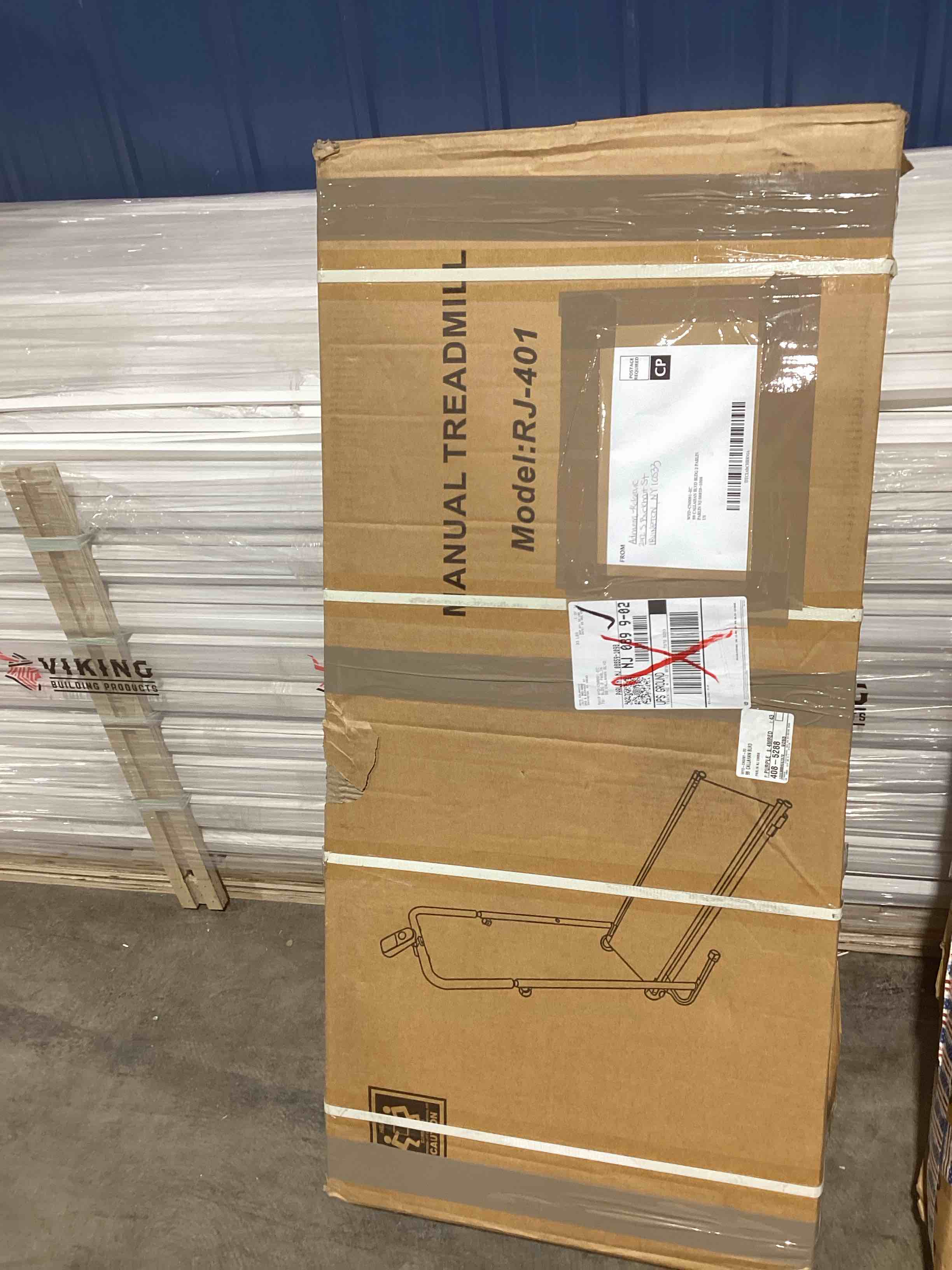 Condition photo showing Good Condition for Non-Electric Treadmill with Dual Flywheel & Fixed Incline - Motorless Treadmill with LCD Monitor, Non-Slip Belt, Compact Foldable Design for Small Home/Gym Use, Soft Foam Grips for Walking/Jogging