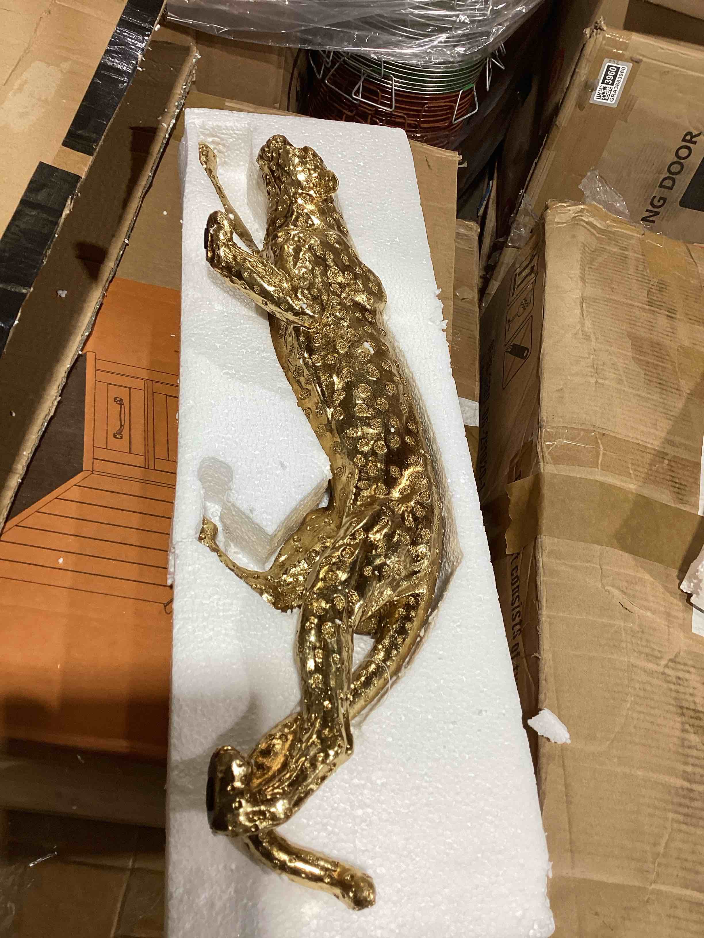 Condition photo showing Good Condition for 31 inch leopard statue figurine sculpture collectible lover office home decor desk accessories decoration garden figurines decor(gold)