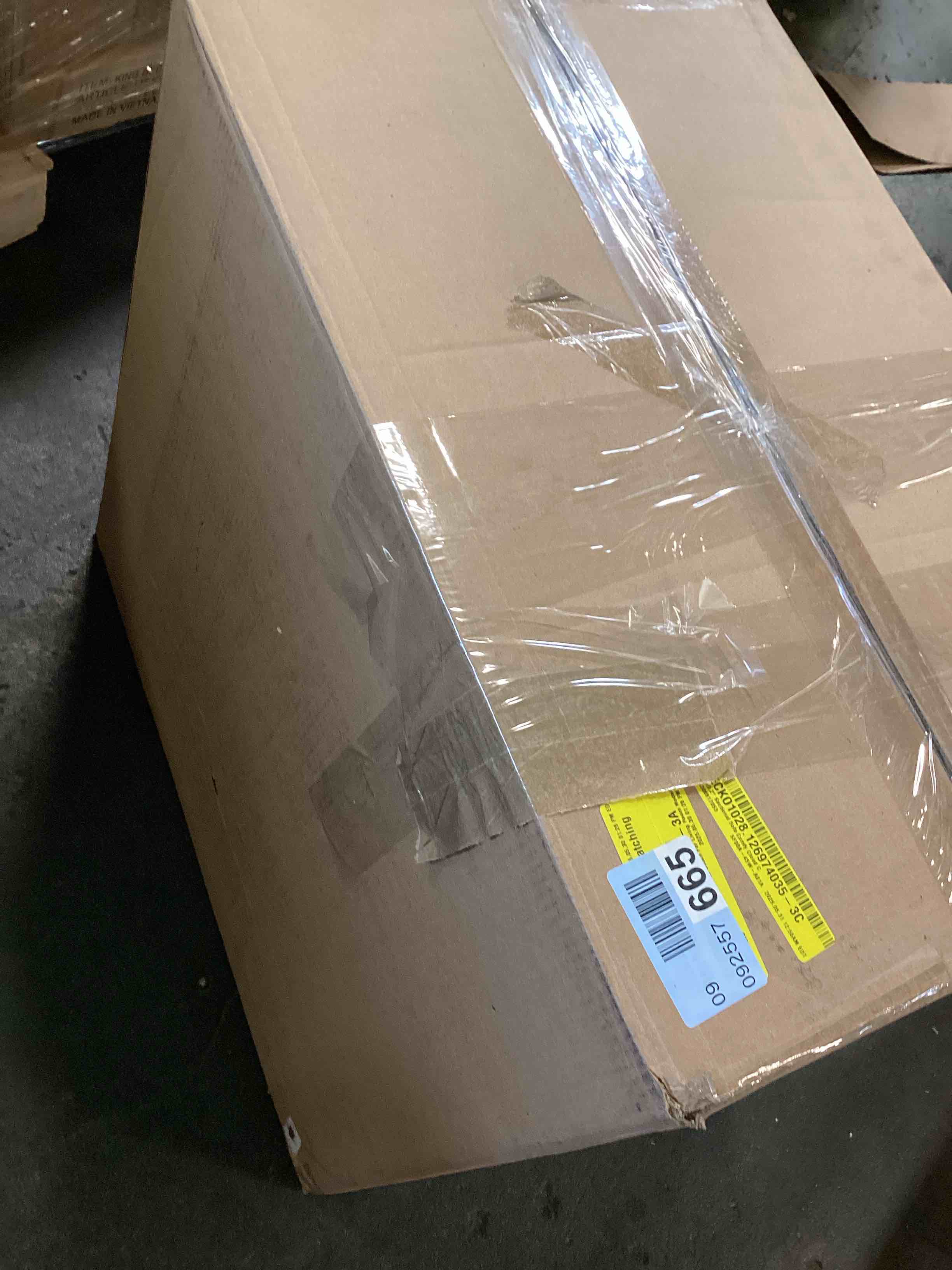 https://s3.amazonaws.com/lotting-images-prod/bidfta/BRN1297284_1749664595939.jpeg