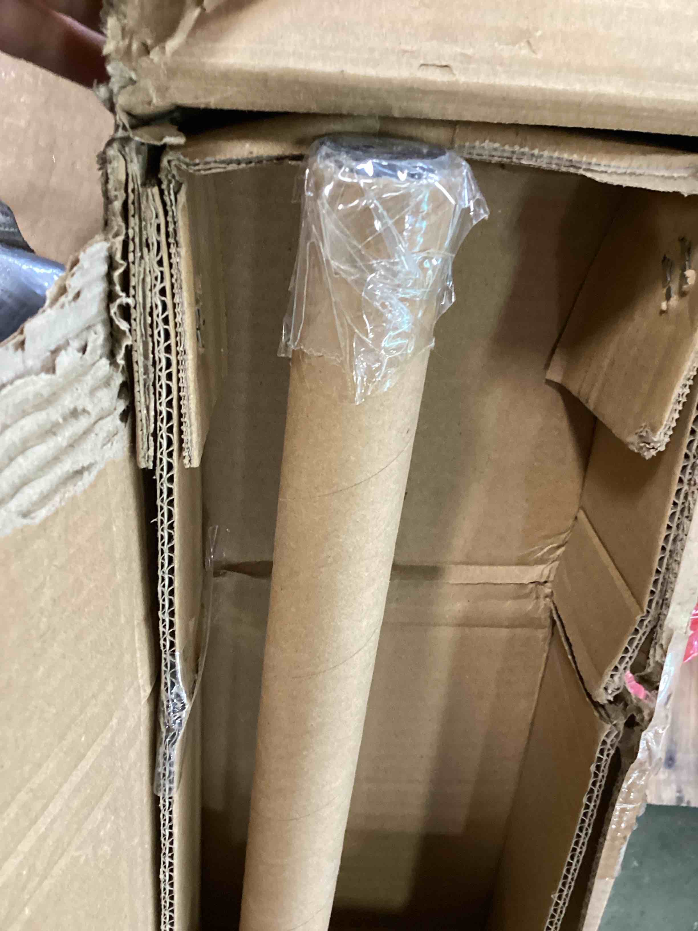 https://s3.amazonaws.com/lotting-images-prod/bidfta/BRN1297991_1750165950399.jpeg