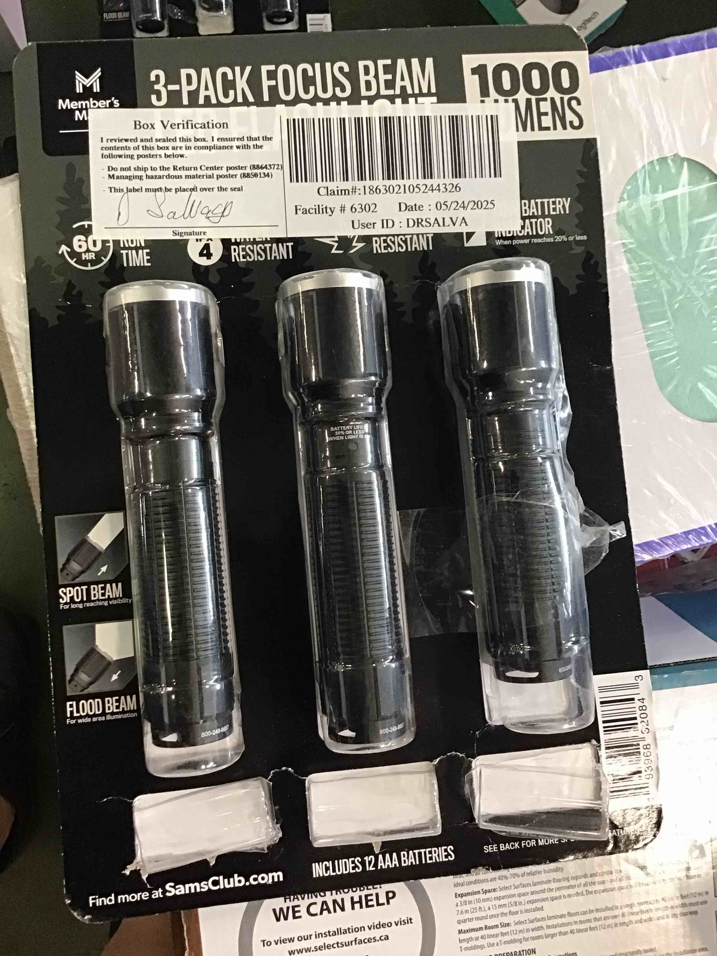 https://s3.amazonaws.com/lotting-images-prod/bidfta/BRN1298360_1750441778616.jpeg