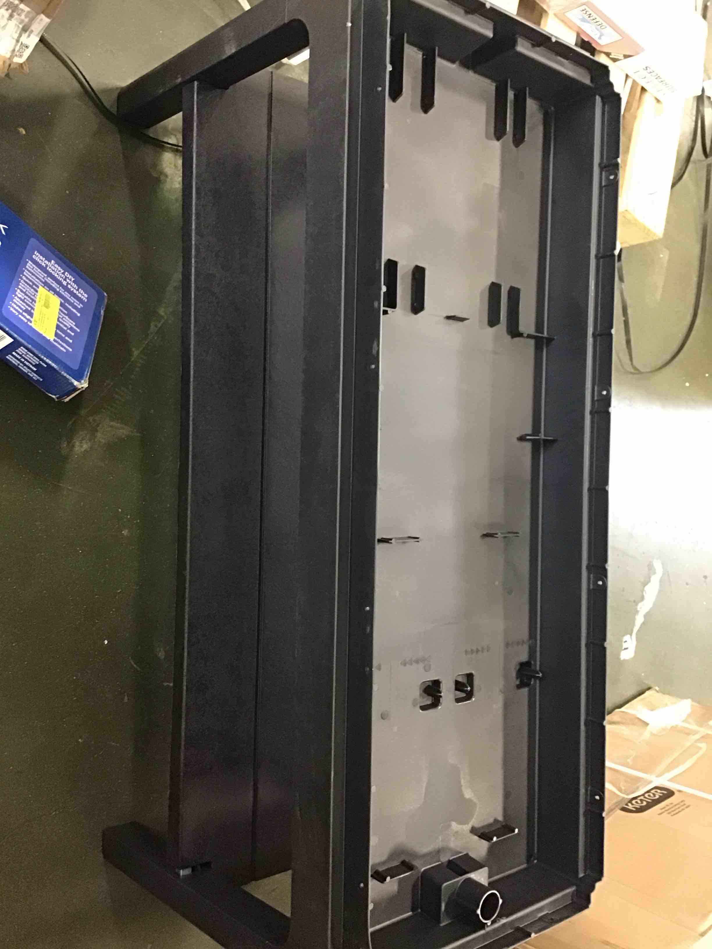 https://s3.amazonaws.com/lotting-images-prod/bidfta/BRN1298373_1750446060443.jpeg