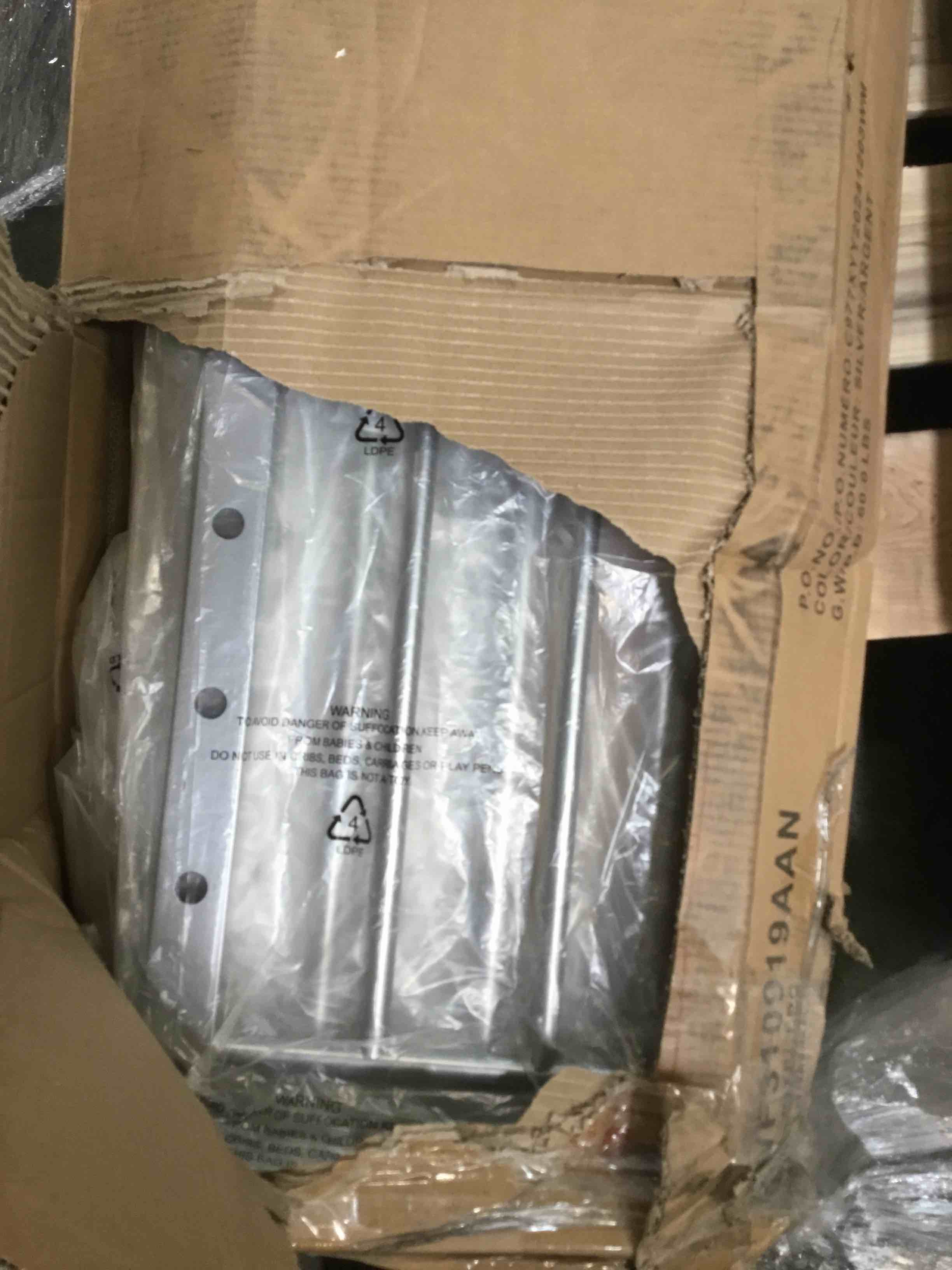 https://s3.amazonaws.com/lotting-images-prod/bidfta/BRN1302953_1749667856606.jpeg