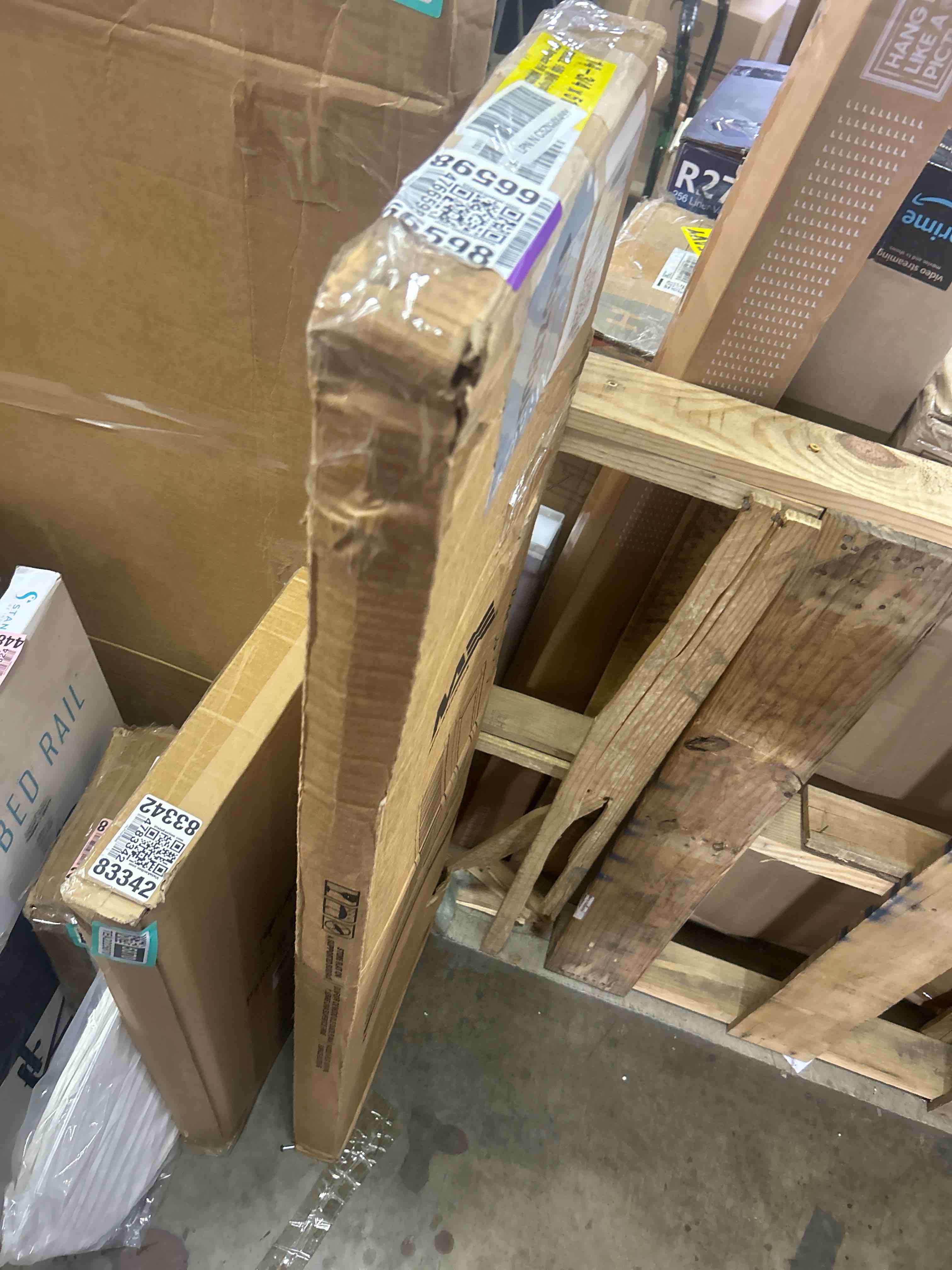 https://s3.amazonaws.com/lotting-images-prod/bidfta/BRN1312348_1753809963240.jpeg