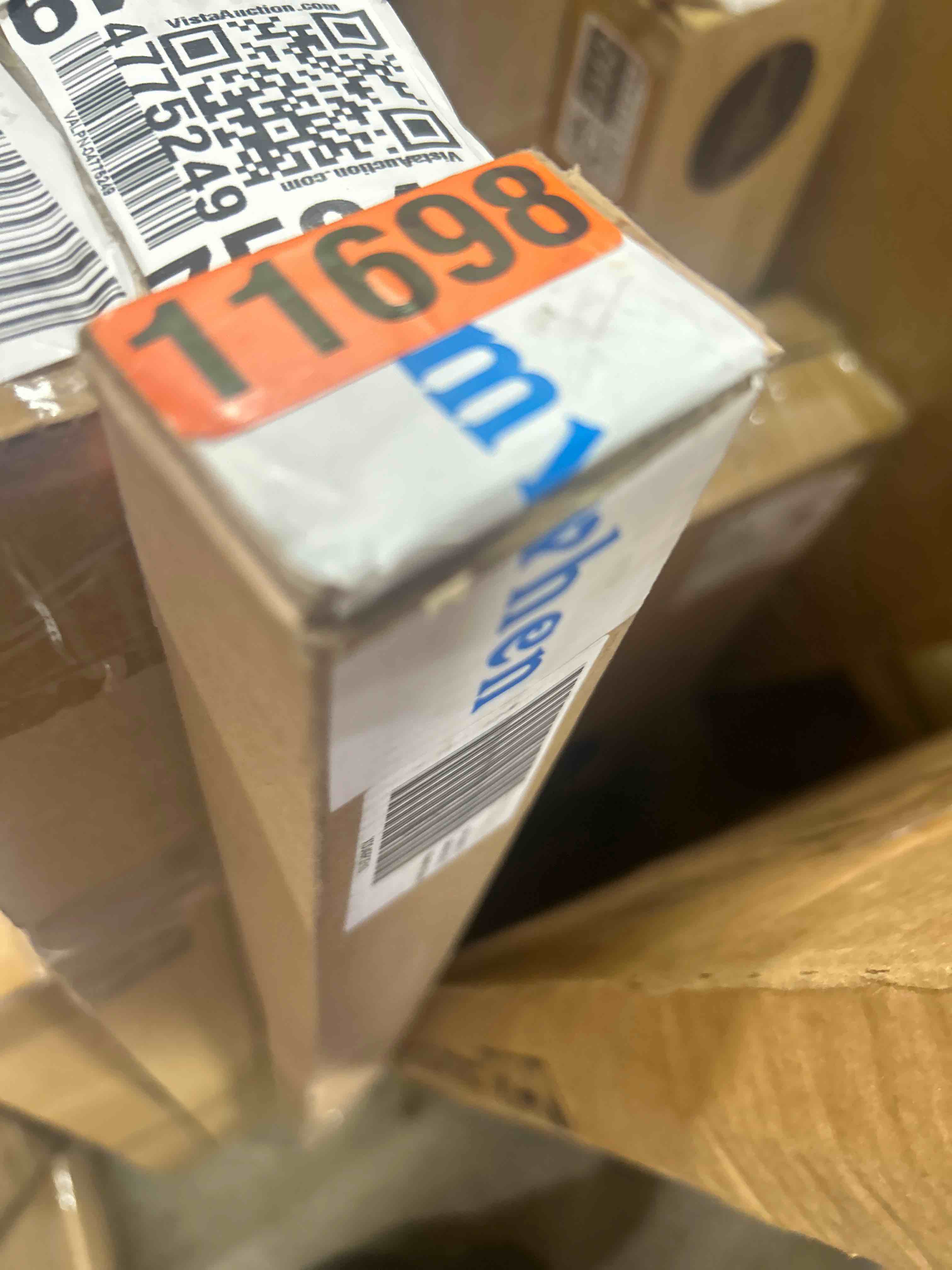 https://s3.amazonaws.com/lotting-images-prod/bidfta/BRN1312360_1753813218058.jpeg