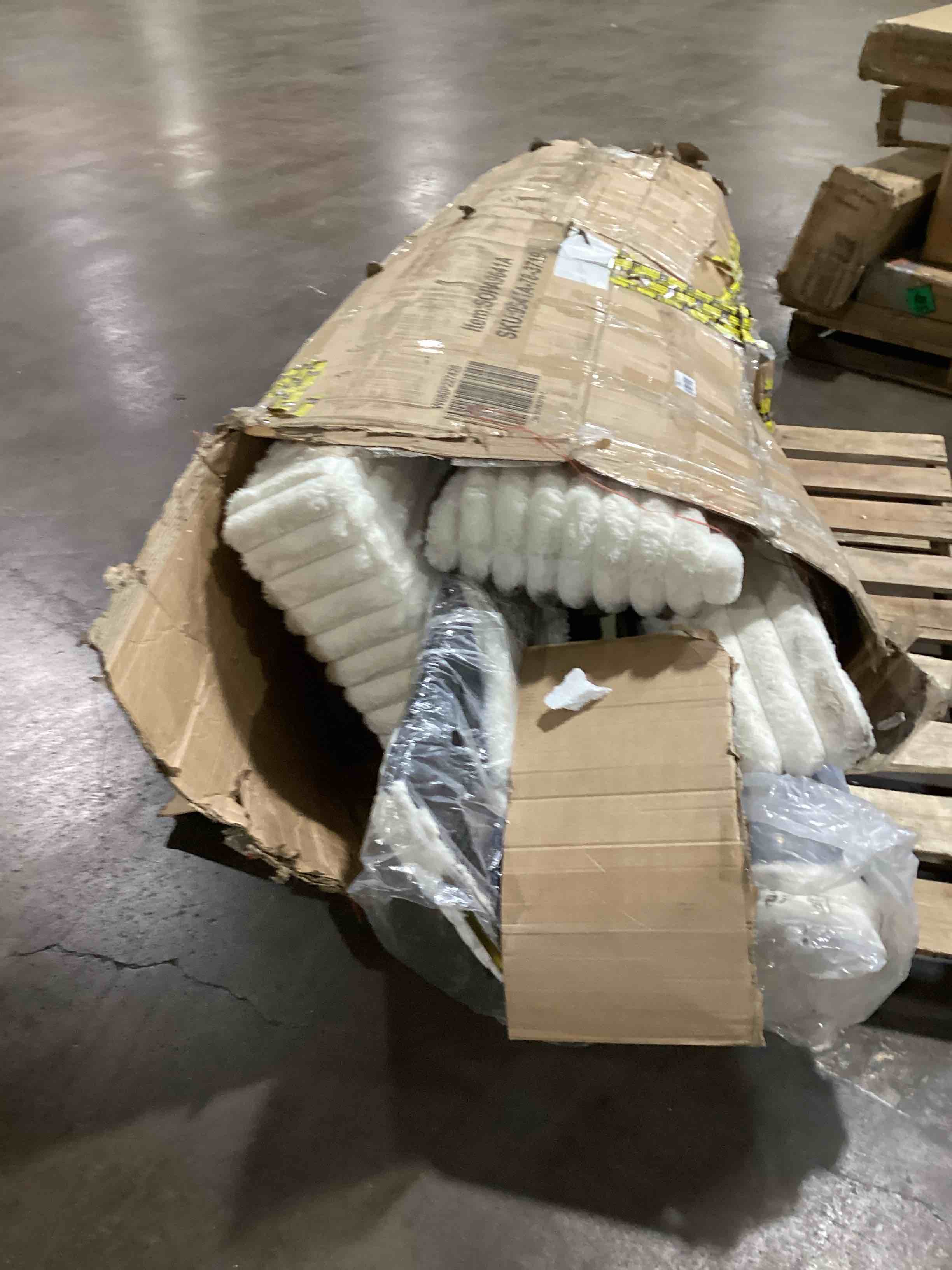 https://s3.amazonaws.com/lotting-images-prod/bidfta/BRN1336960_1742826608867.jpeg