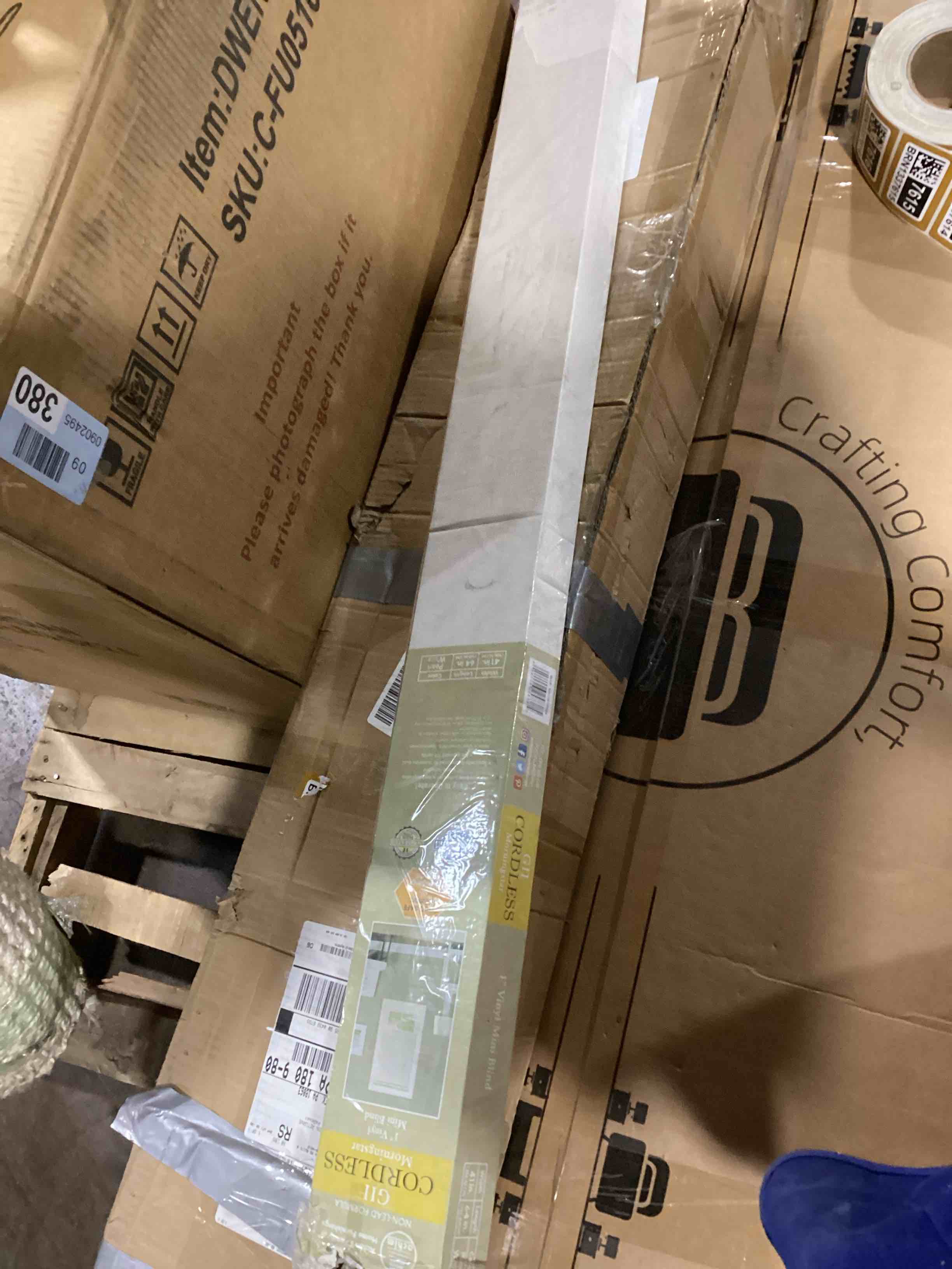 https://s3.amazonaws.com/lotting-images-prod/bidfta/BRN1337611_1743600703347.jpeg