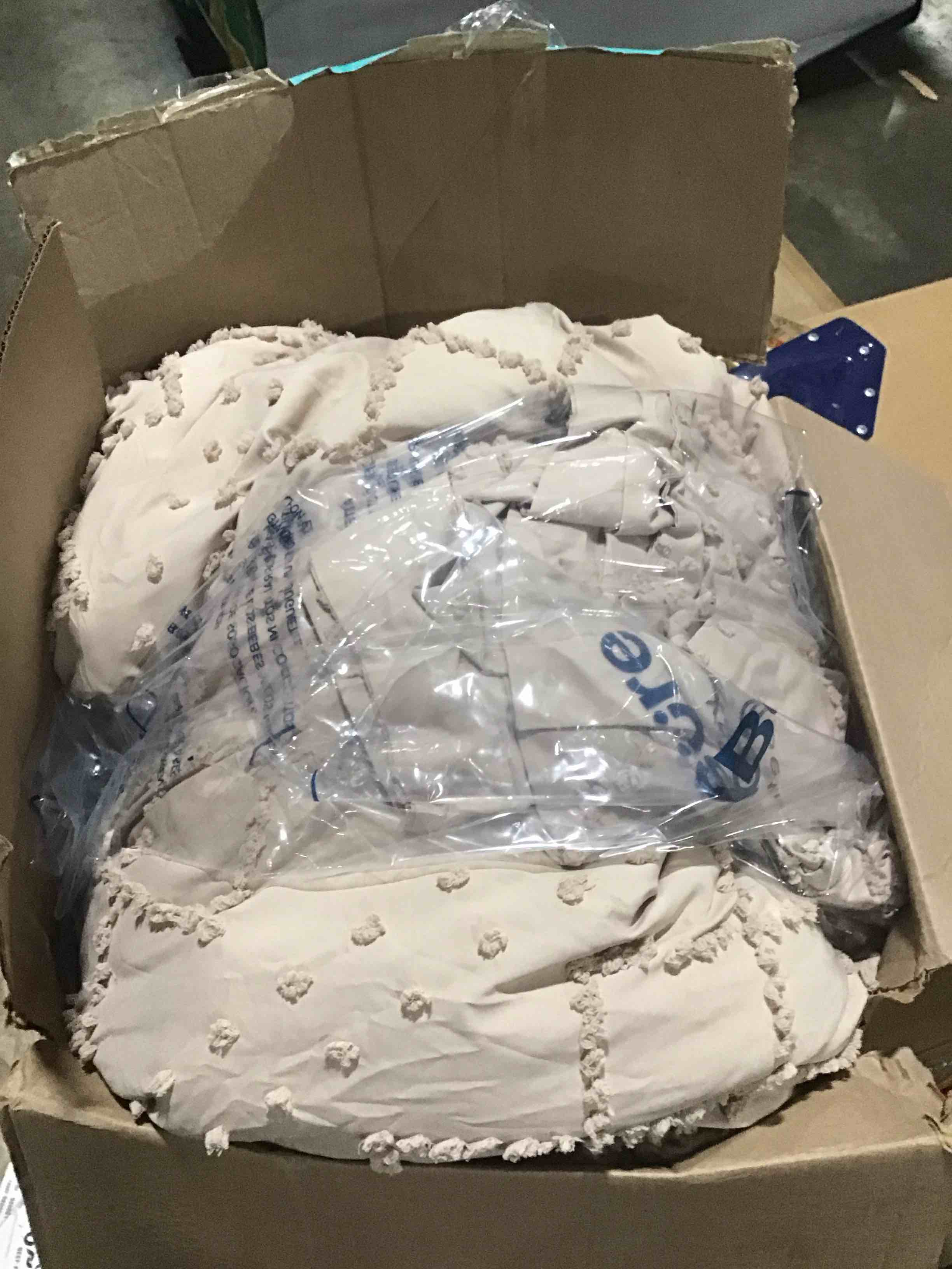 https://s3.amazonaws.com/lotting-images-prod/bidfta/BRN1341805_1750767389995.jpeg