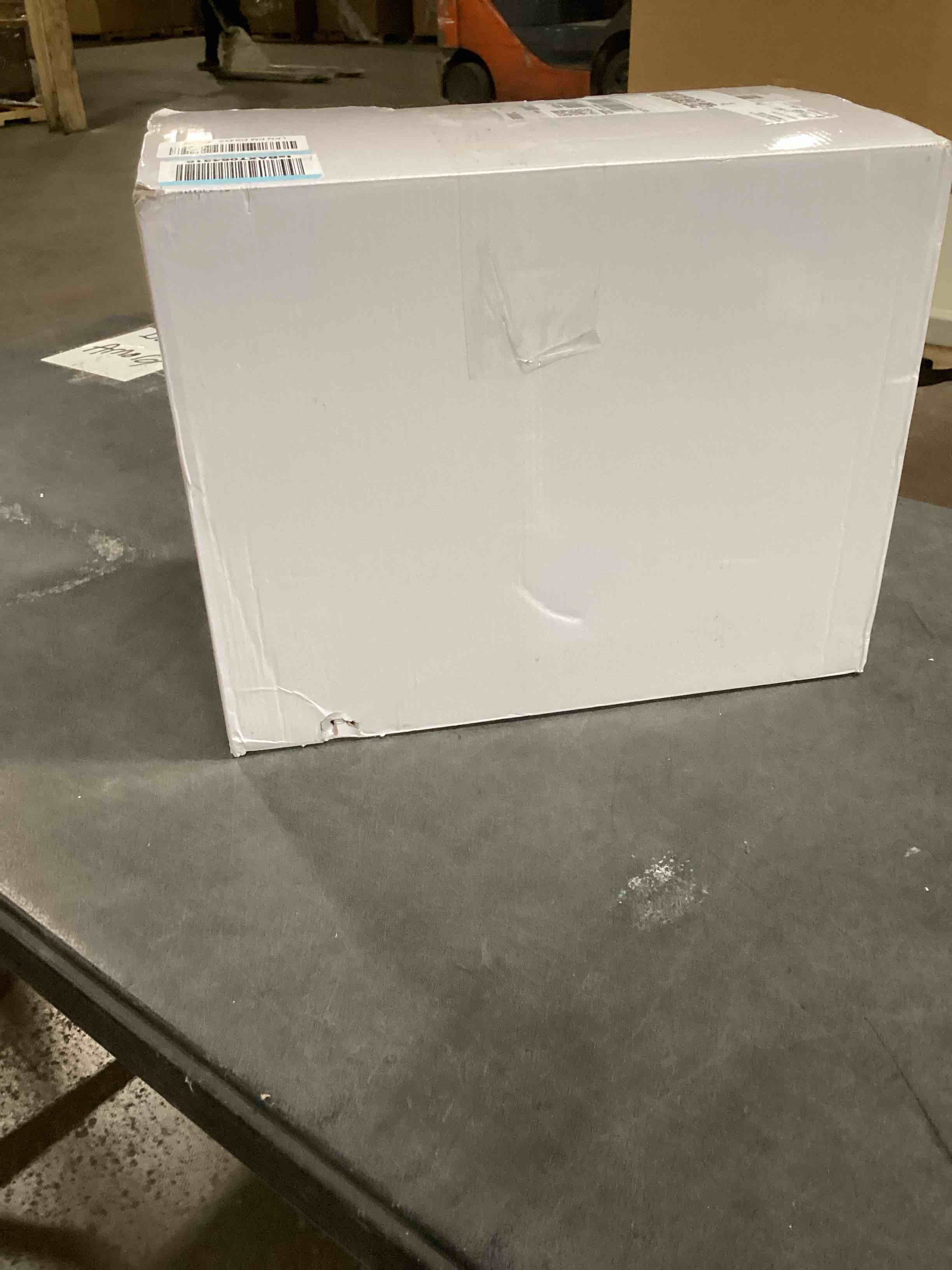 https://s3.amazonaws.com/lotting-images-prod/bidfta/BRN1343500_1743013165116.jpeg