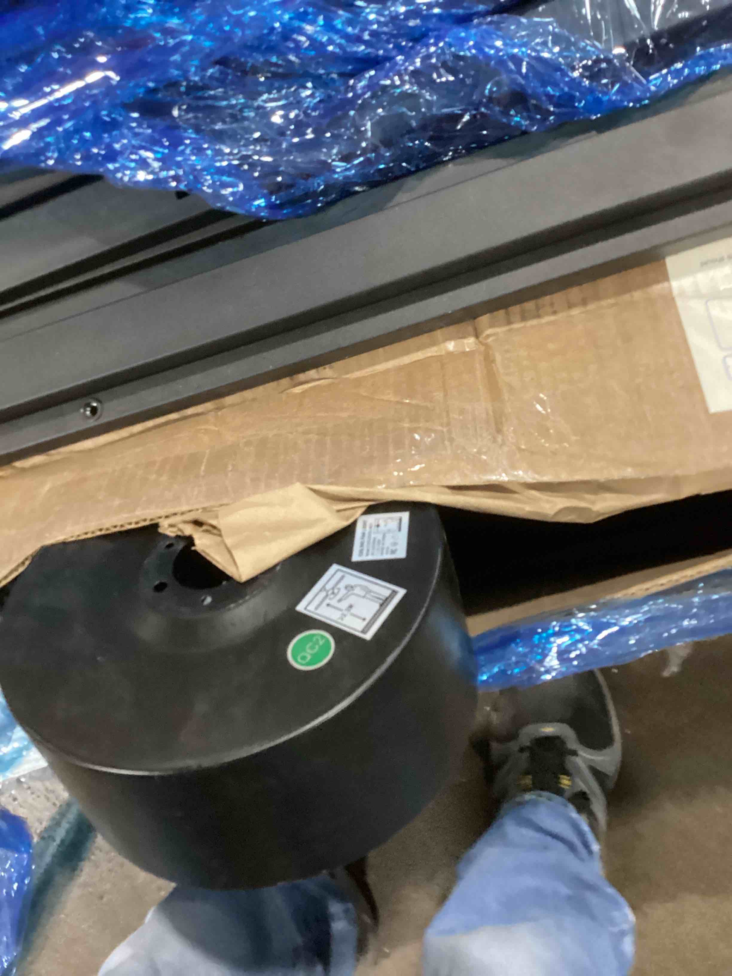 https://s3.amazonaws.com/lotting-images-prod/bidfta/BRN1344503_1743771097842.jpeg